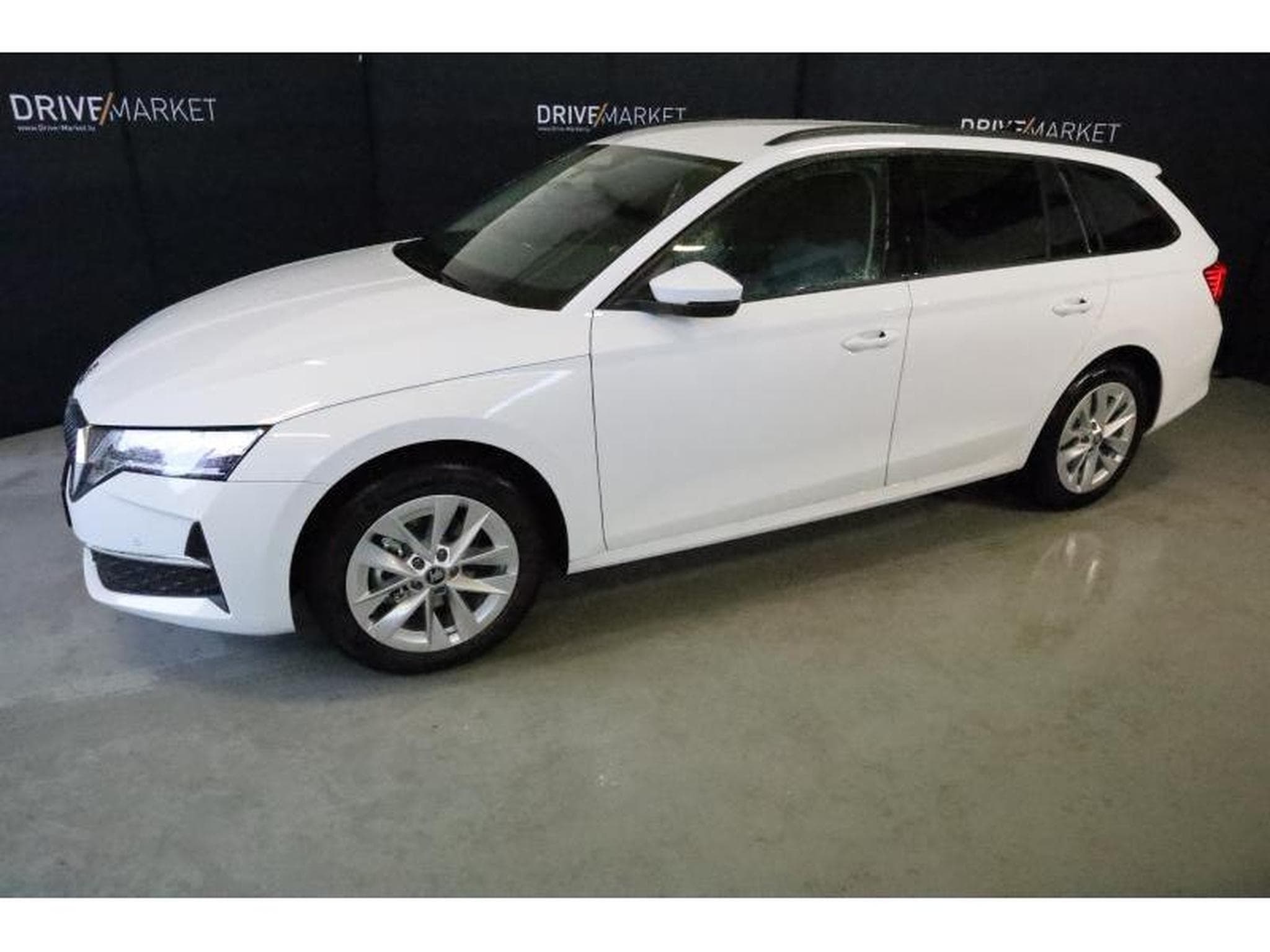 Skoda Octavia Selection (2025) - Foto 17