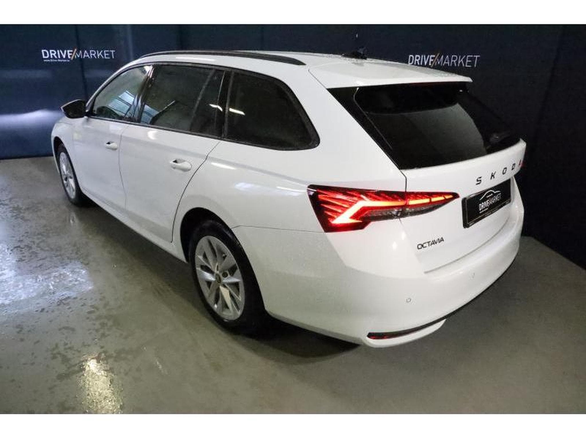 Skoda Octavia Selection (2025) - Foto 19