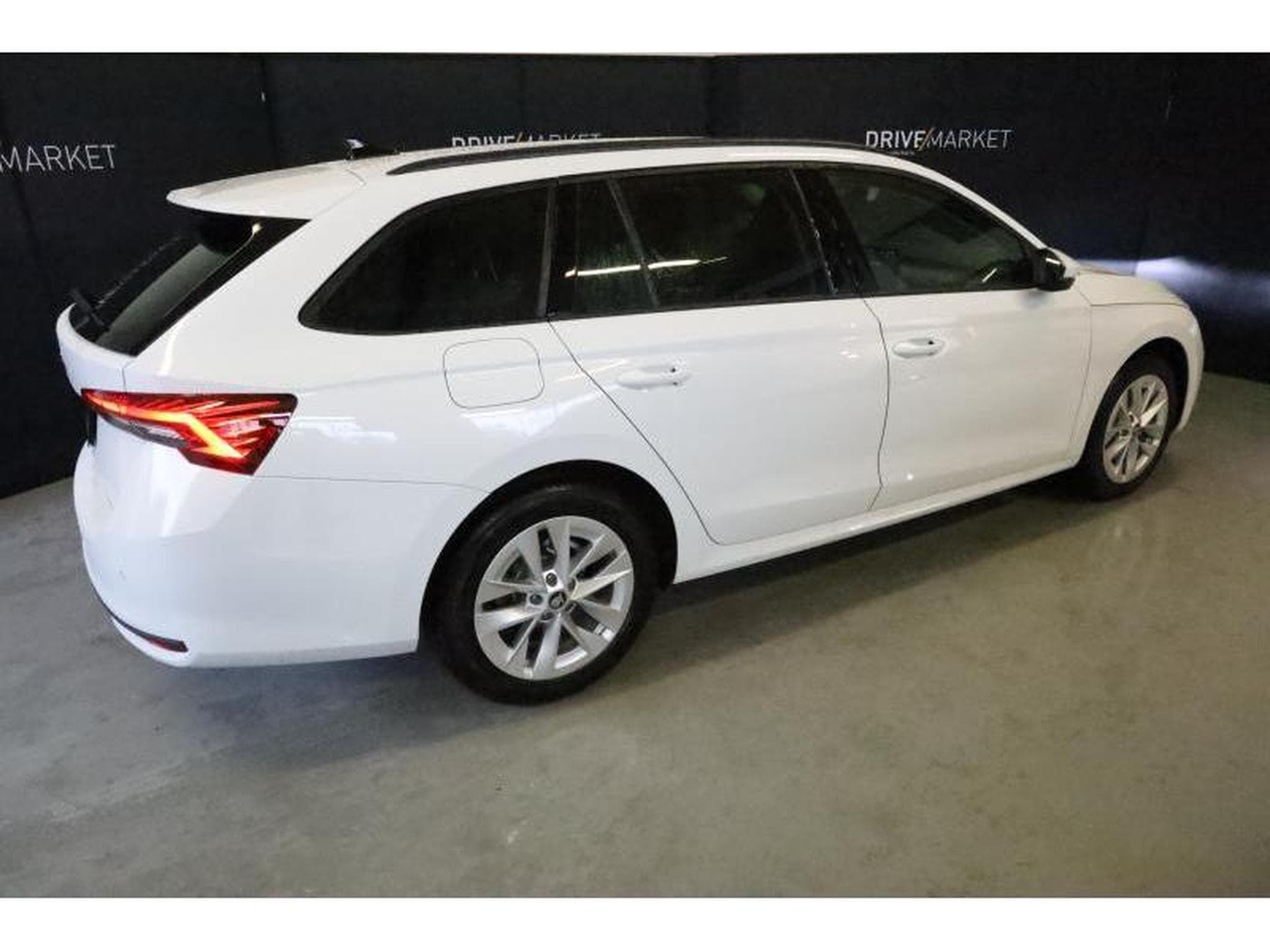 Skoda Octavia Selection (2025) - Foto 3