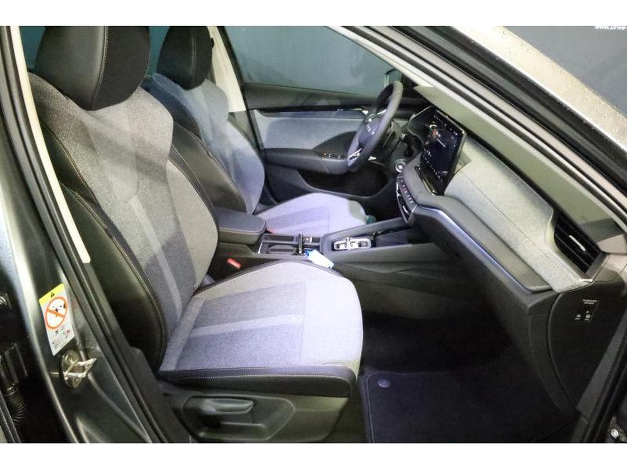 Skoda Octavia Selection (2025) - Foto 8