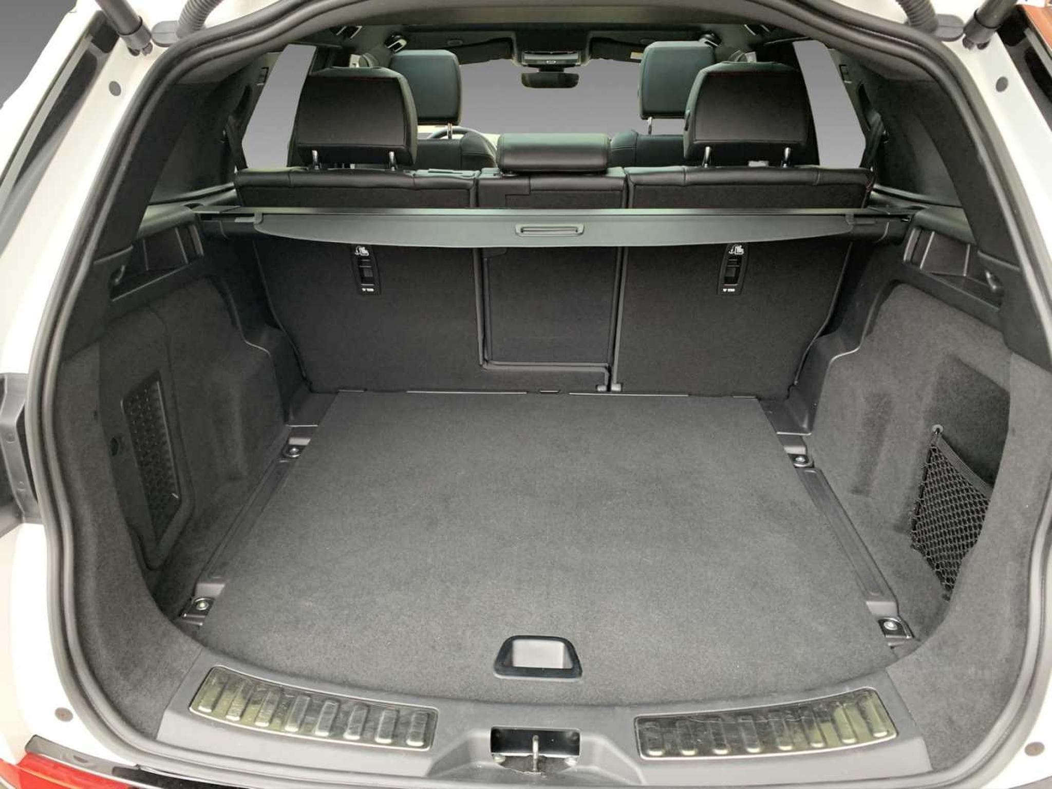 Land-Rover Discovery Sport D200  R-Dynamic SE +WINTERPAKET +PANORAMADACH (2024) - Photo 11