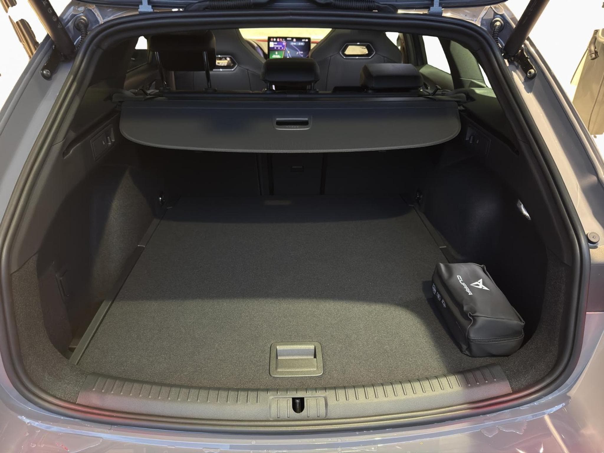 Cupra Leon Sportstourer (2025) - Photo 18