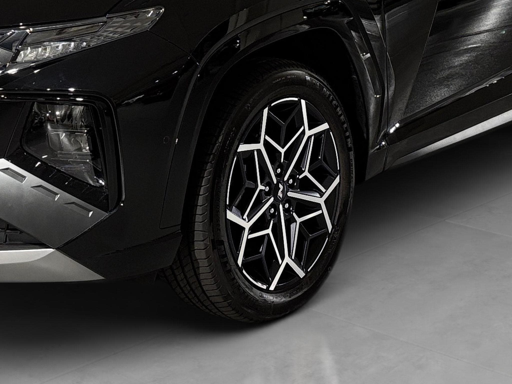 Hyundai Tucson 1.6 N LINE PLUG IN HYBRID (2025) - Photo 22