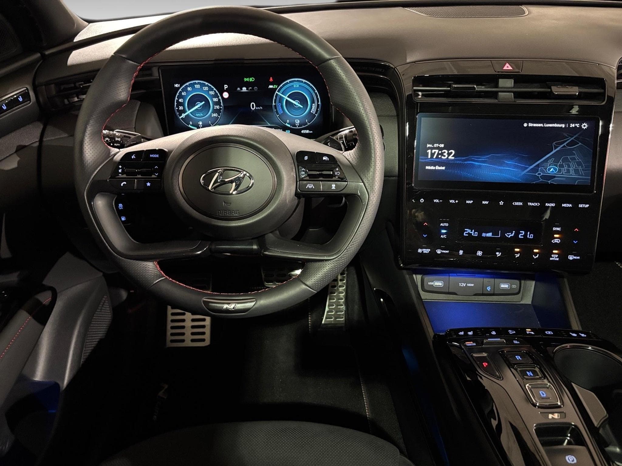 Hyundai Tucson 1.6 N LINE PLUG IN HYBRID (2025) - Photo 7