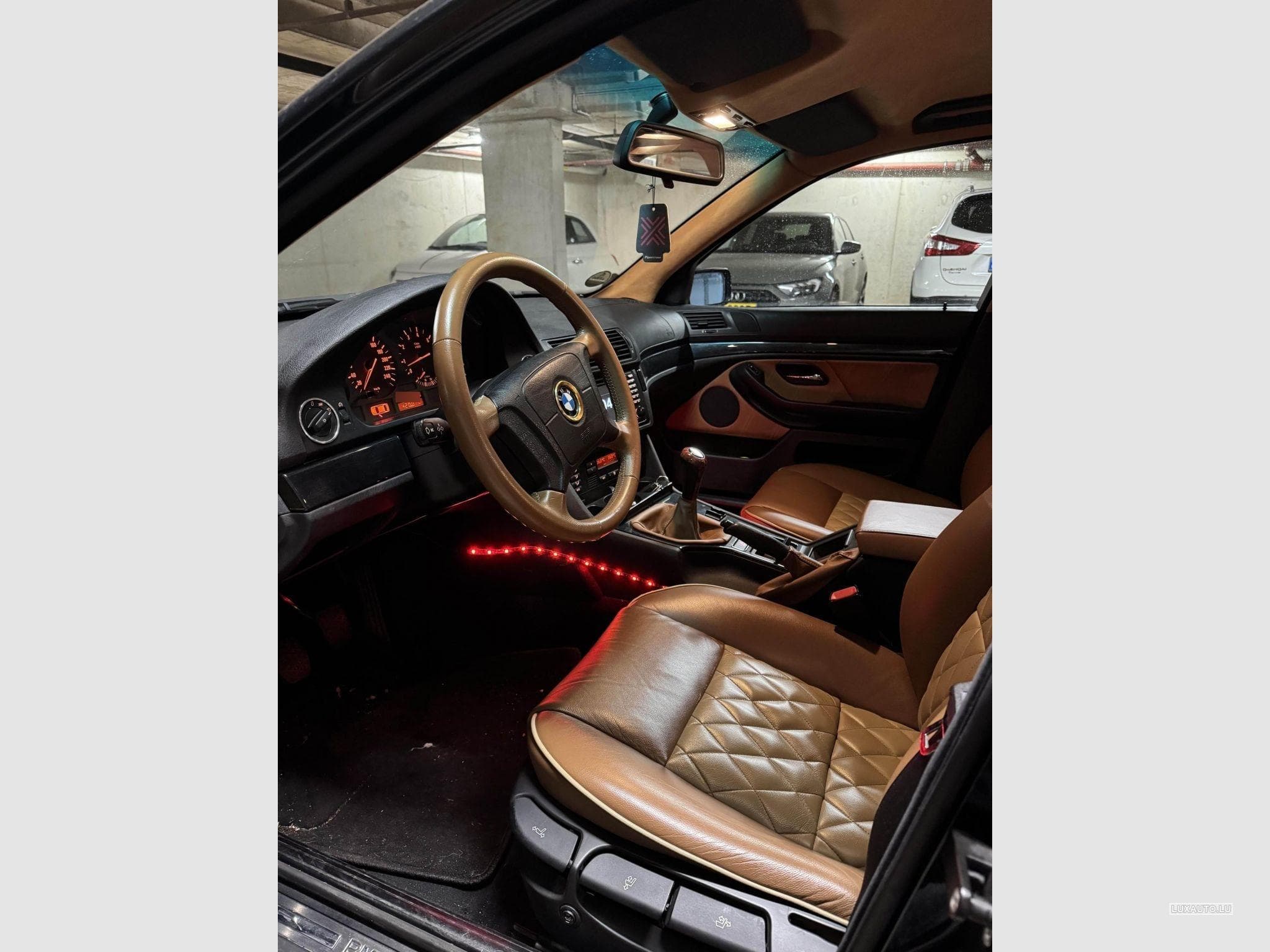 BMW 523 i Pack M Performance (1996) - Foto 8