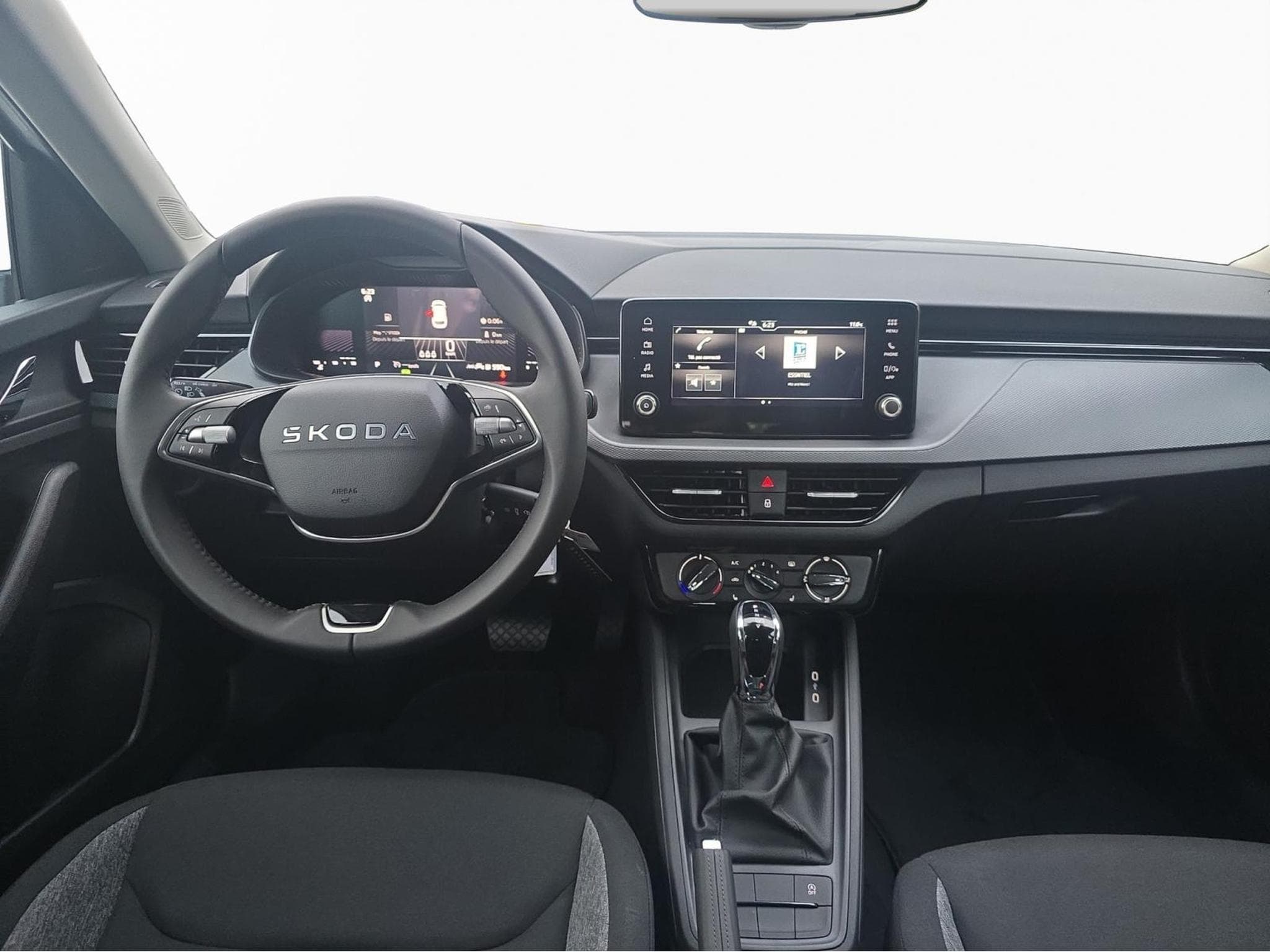 Skoda Kamiq Essence (2025) - Foto 9