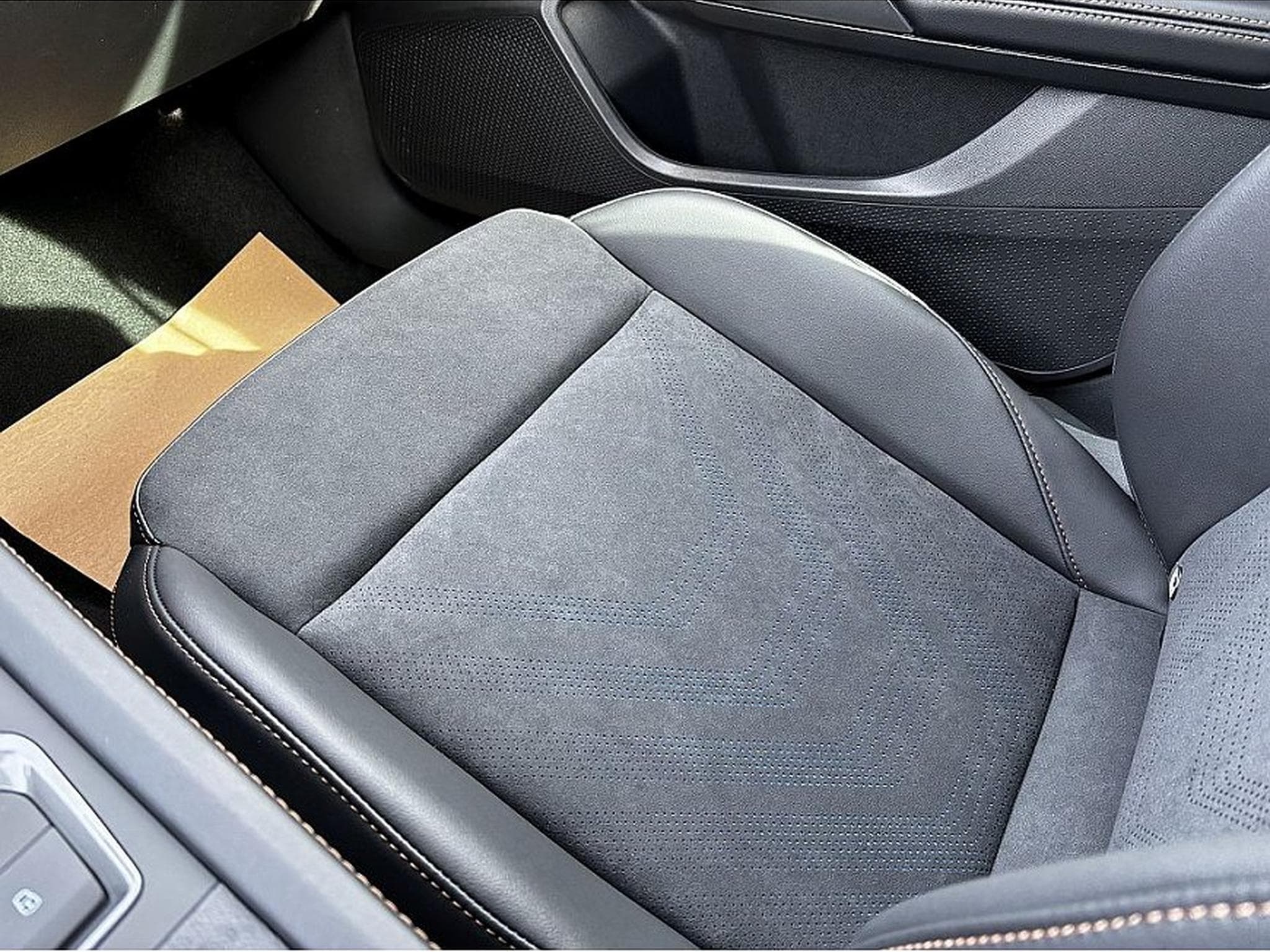 Cupra Leon (2025) - Foto 15