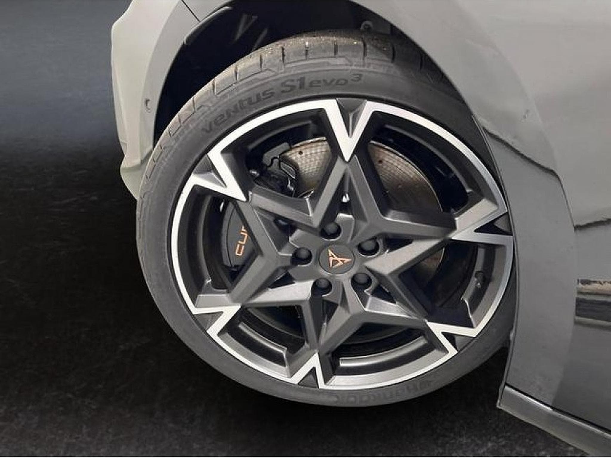 Cupra Leon (2025) - Foto 9
