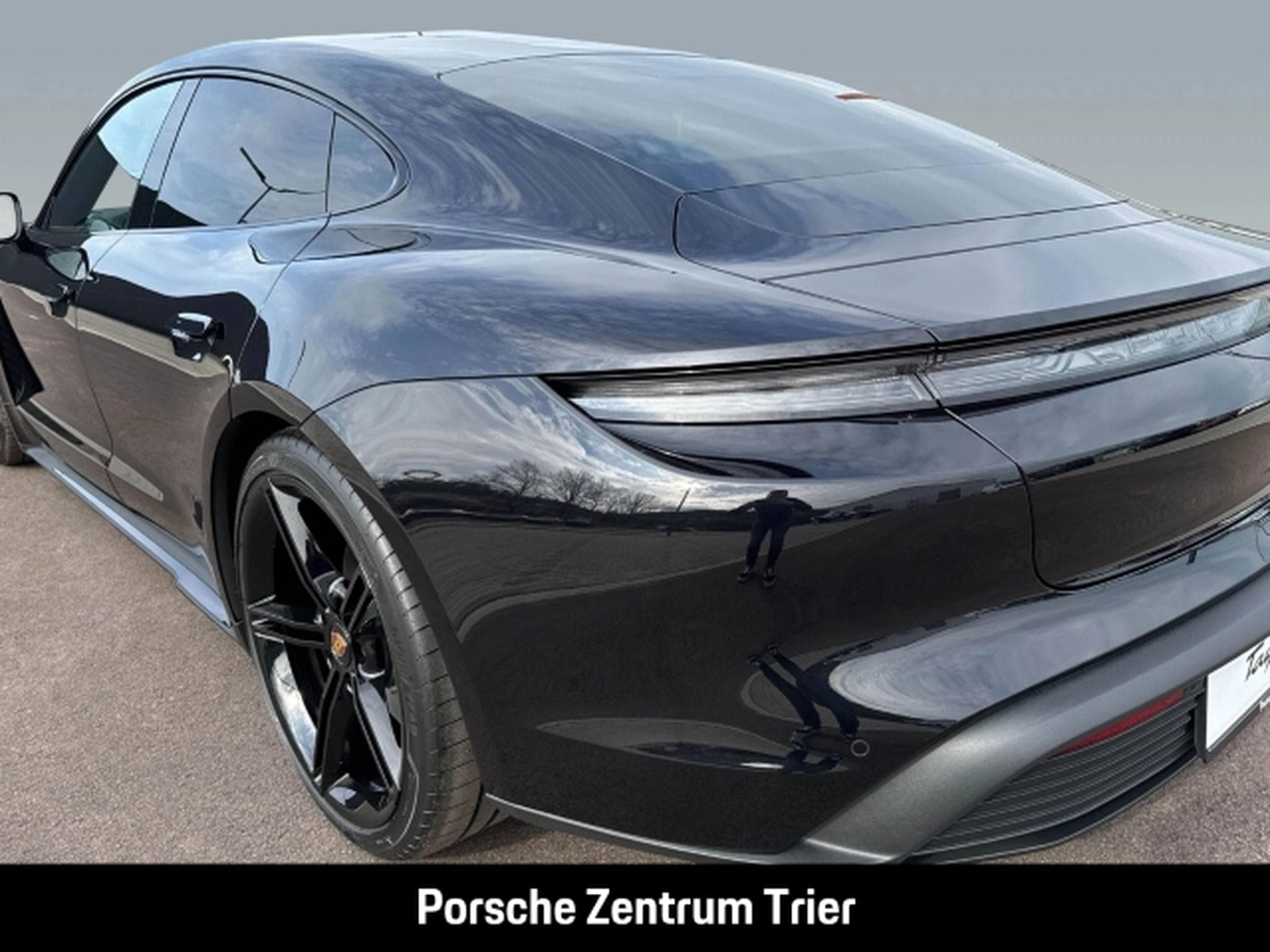 Porsche Taycan PSCB HA-Lenkung InnoDrive 21-Zoll (2024) - Photo 10