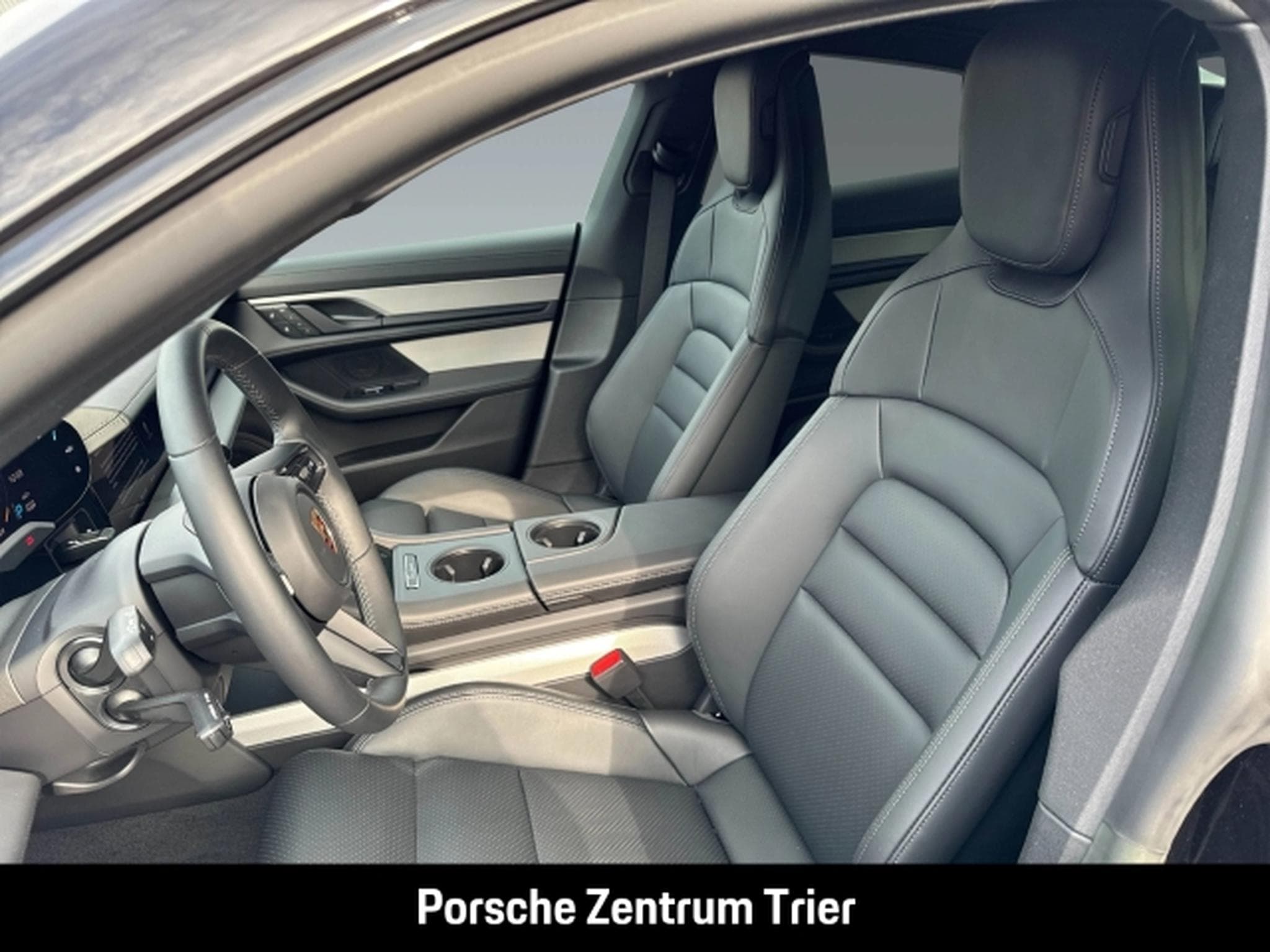 Porsche Taycan PSCB HA-Lenkung InnoDrive 21-Zoll (2024) - Photo 5
