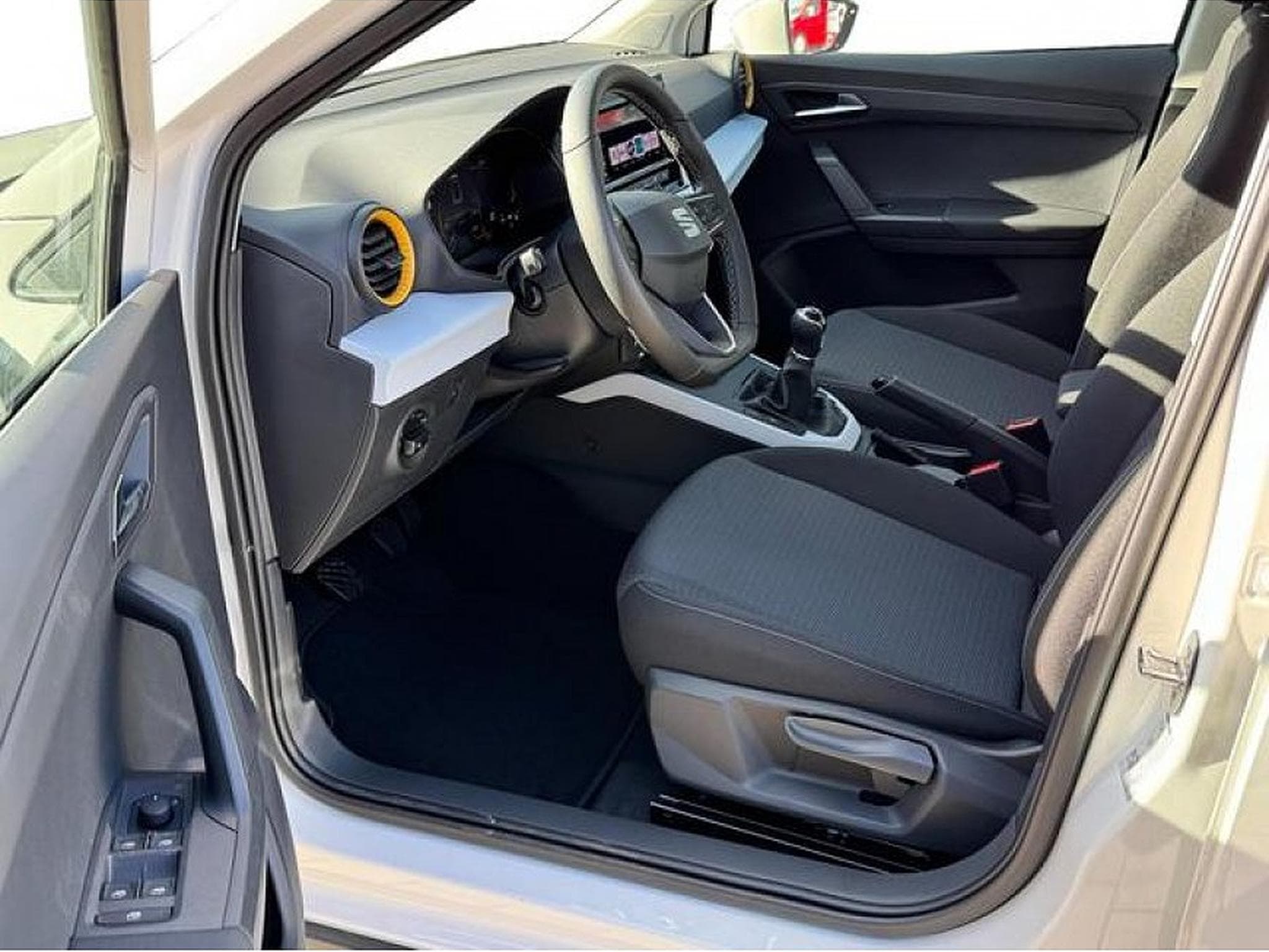 Seat Arona (2025) - Photo 10