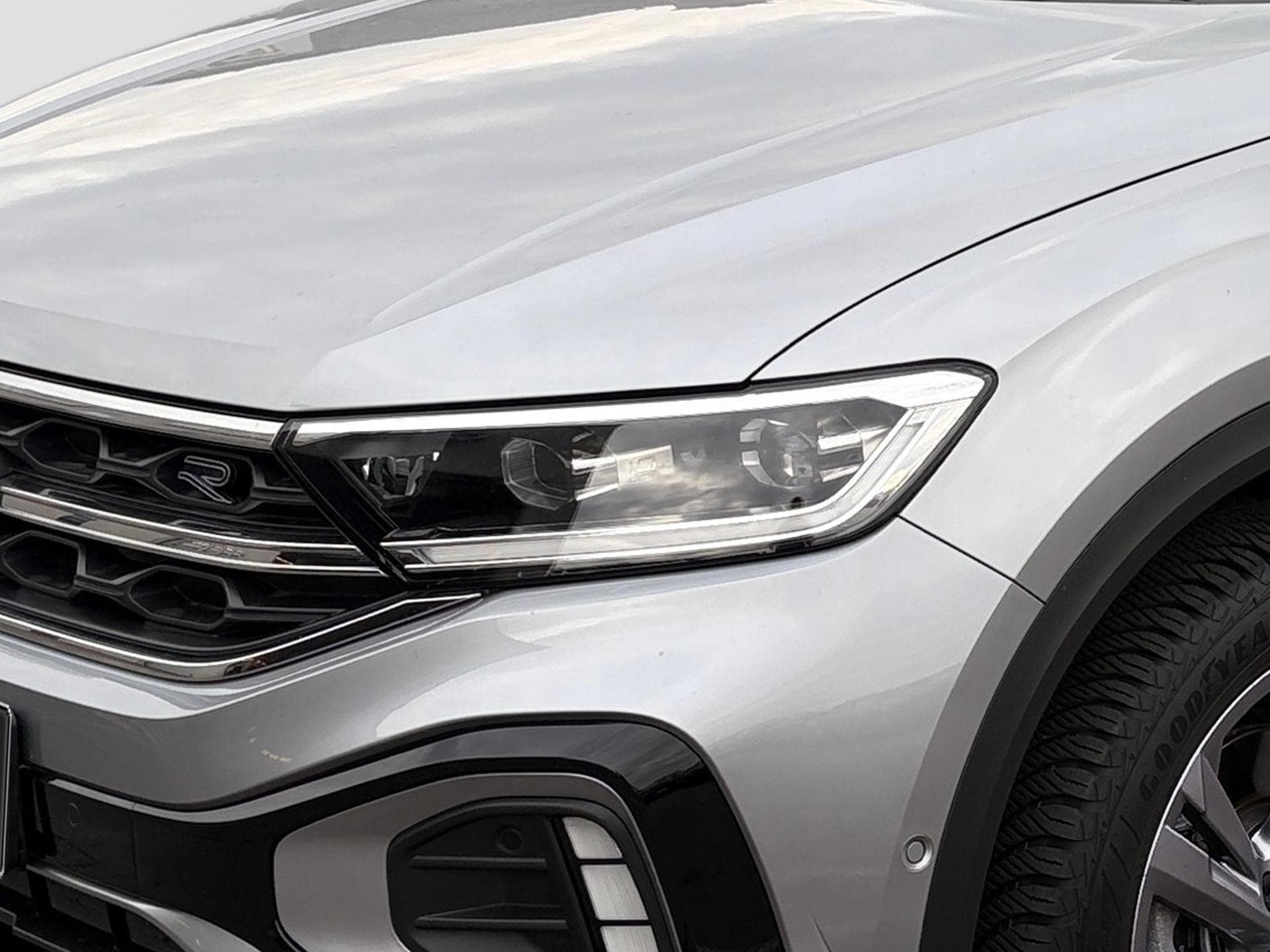 VW T-Roc 1.5L R-line 1.5L (2025) - Foto 21