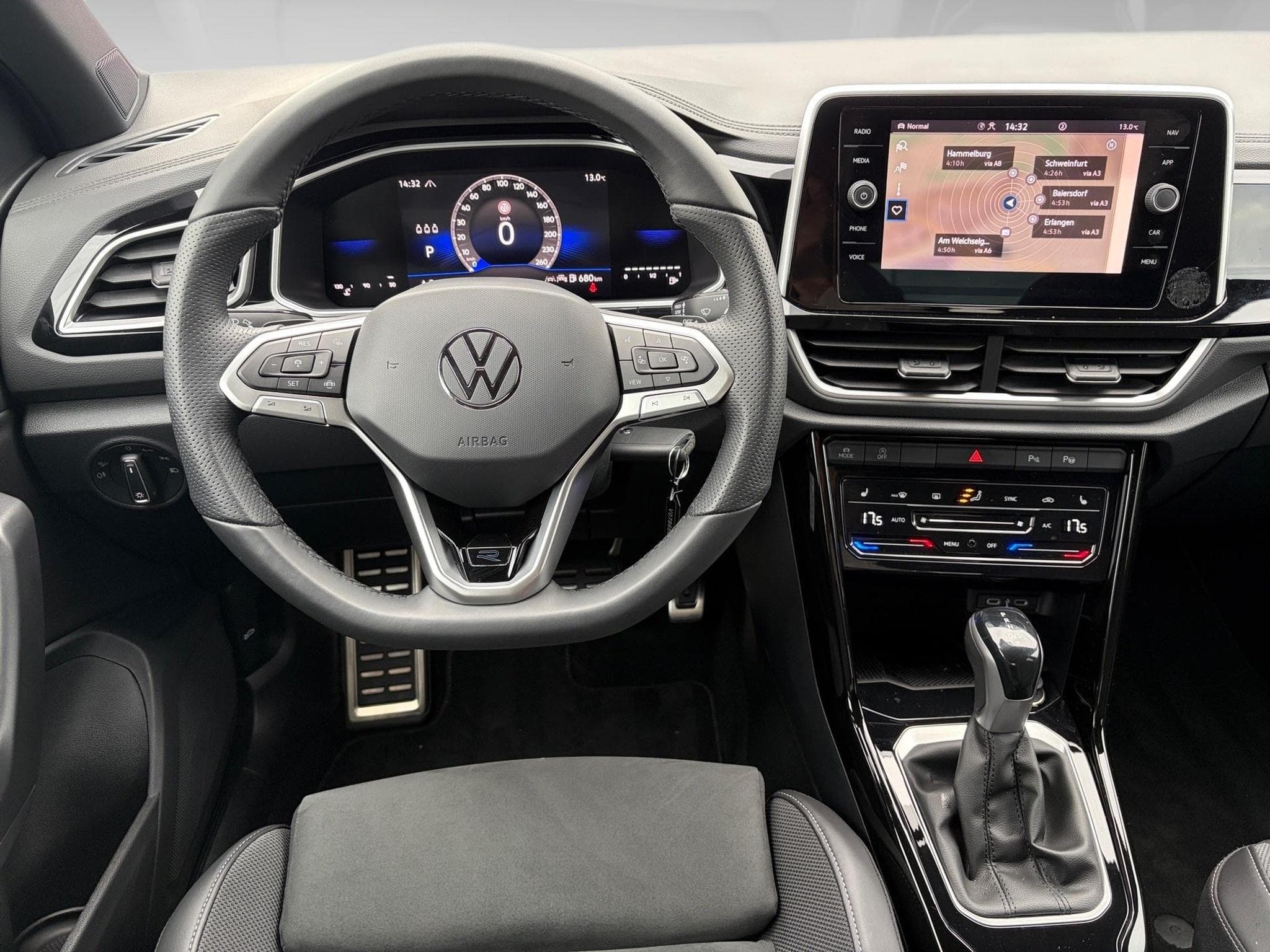 VW T-Roc 1.5L R-line 1.5L (2025) - Foto 7