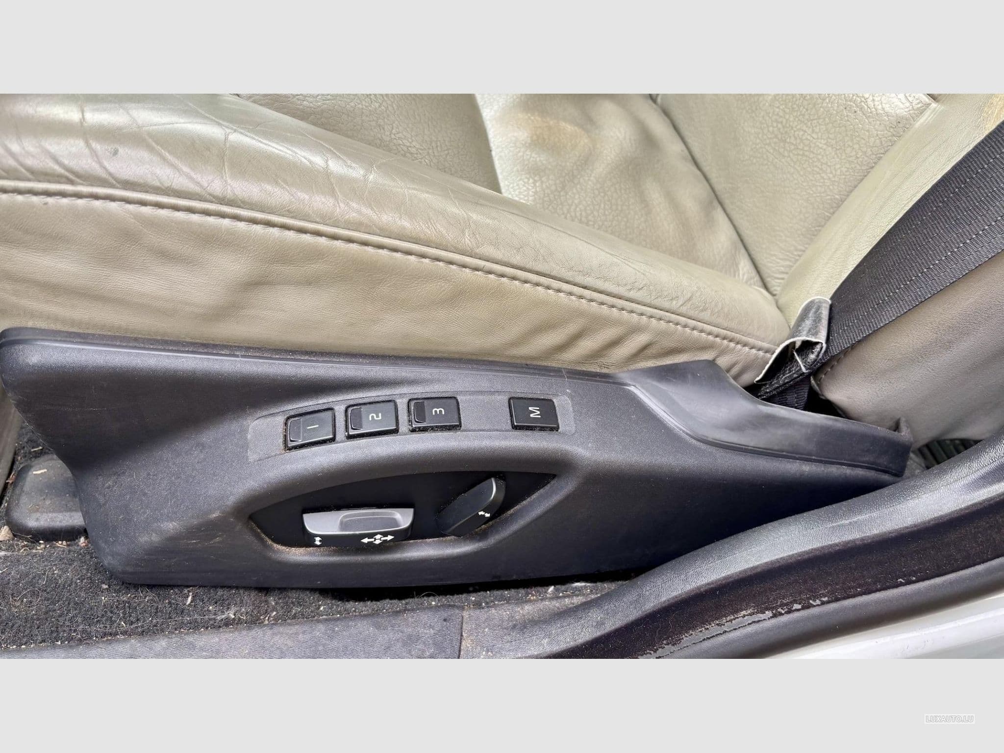 Volvo V70 2.0 D3 5-cylinder diesel, 136hp, 6-speed manual– Full Option (2013) - Photo 10