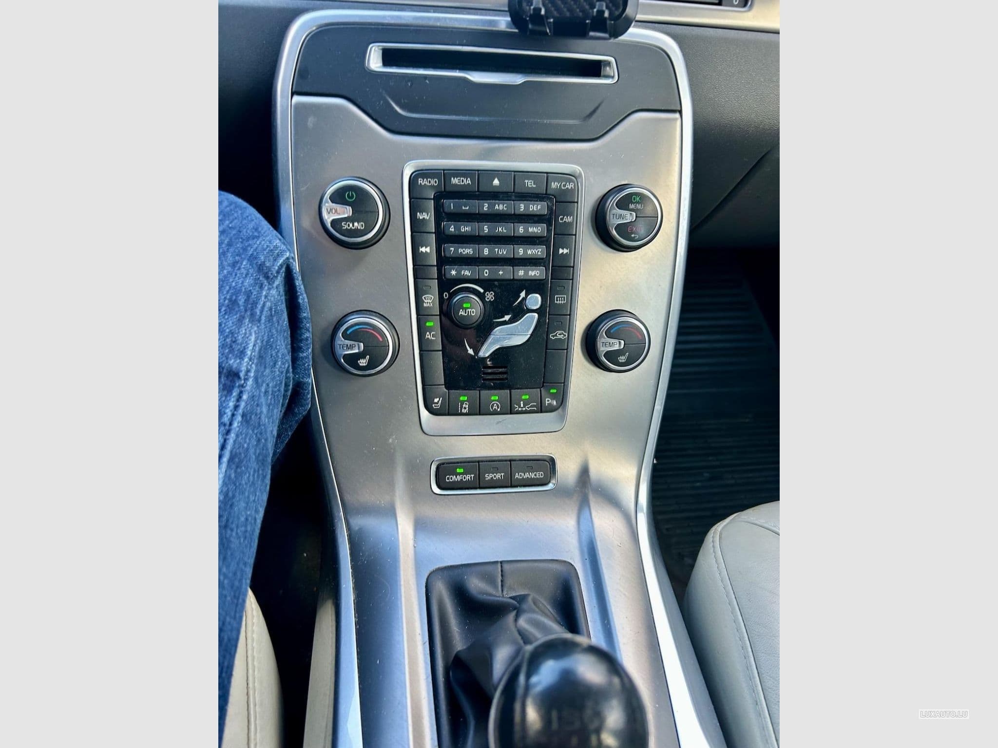 Volvo V70 2.0 D3 5-cylinder diesel, 136hp, 6-speed manual– Full Option (2013) - Photo 13