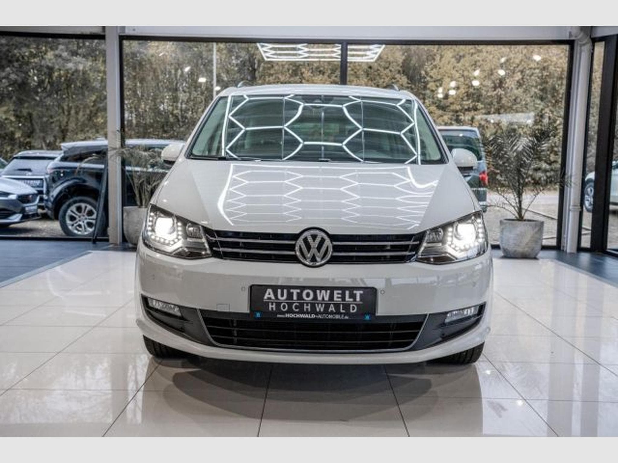 VW Sharan Sharan 2.0 TDI NAVI Bi-Xenon 7-SITZER PDC Klima (2019) - Photo 3