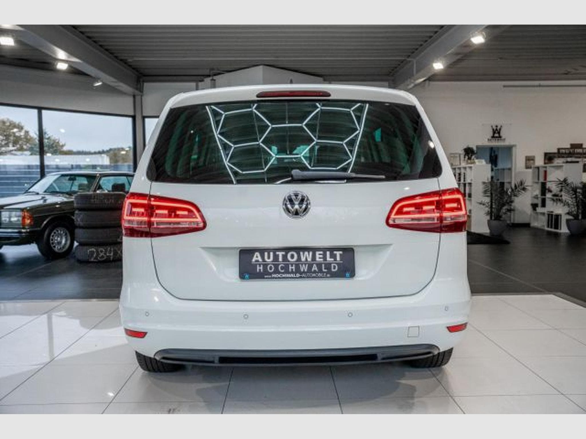 VW Sharan Sharan 2.0 TDI NAVI Bi-Xenon 7-SITZER PDC Klima (2019) - Photo 7