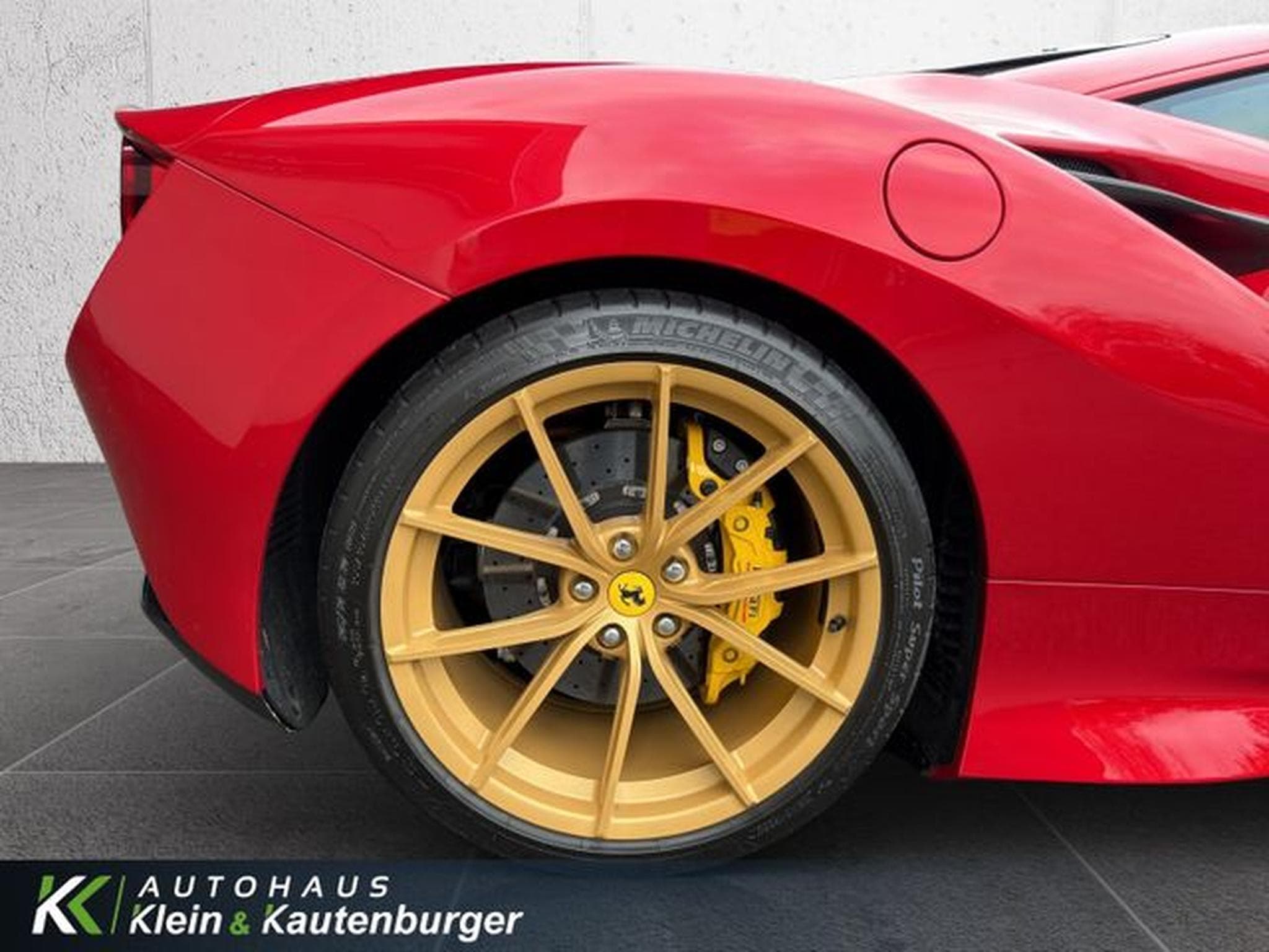 Ferrari F8 F8 Tributo +CARBON+LIFT+KERAMIK+SONDERLACK MAGMA (2022) - Photo 11