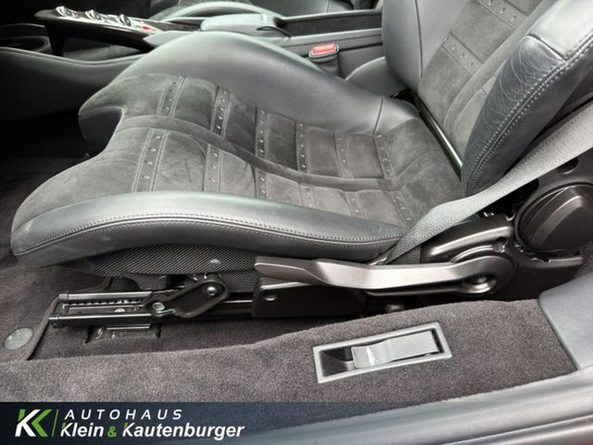 Ferrari F8 F8 Tributo +CARBON+LIFT+KERAMIK+SONDERLACK MAGMA (2022) - Photo 15