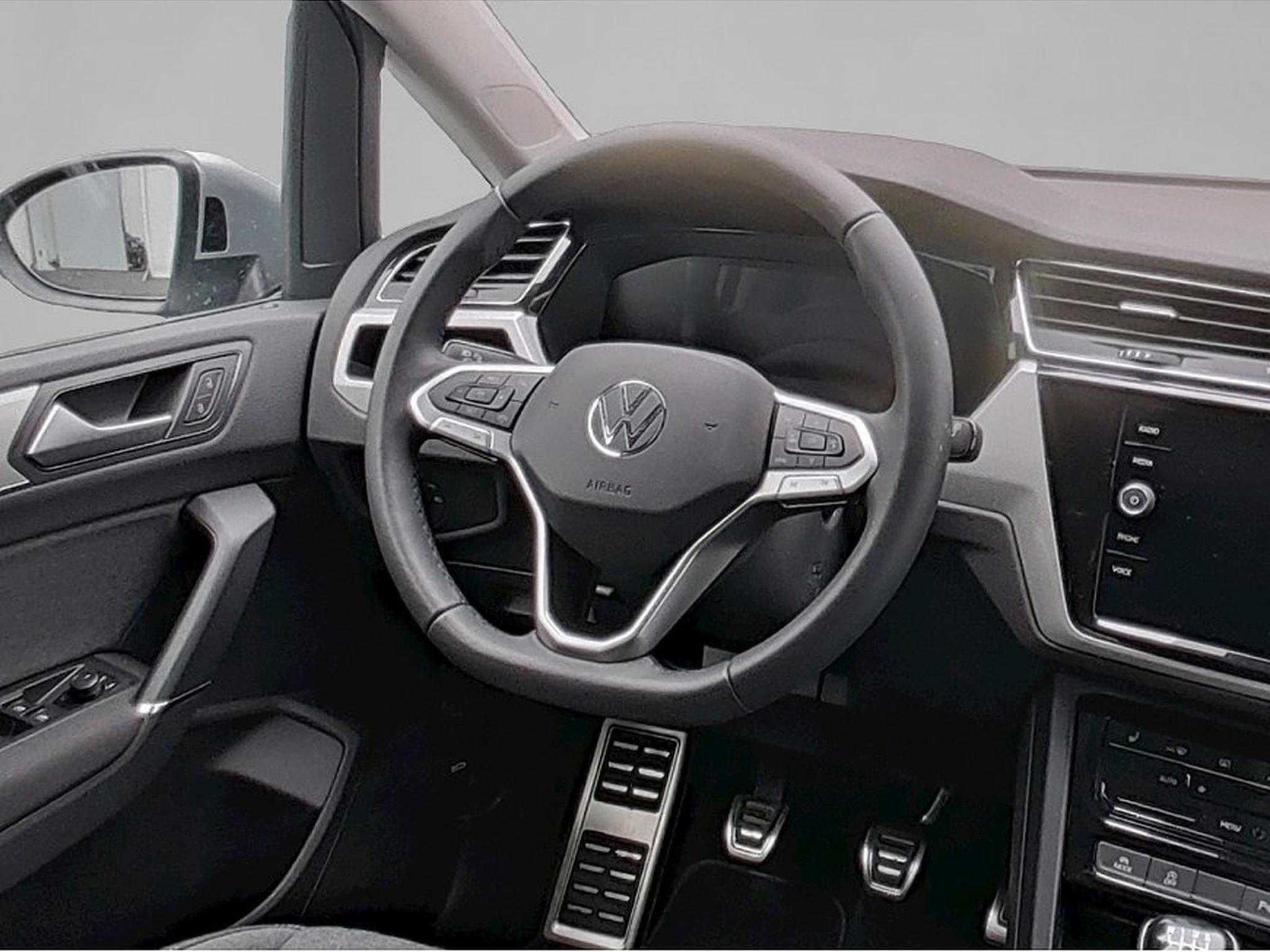 VW Touran (2026) - Foto 4