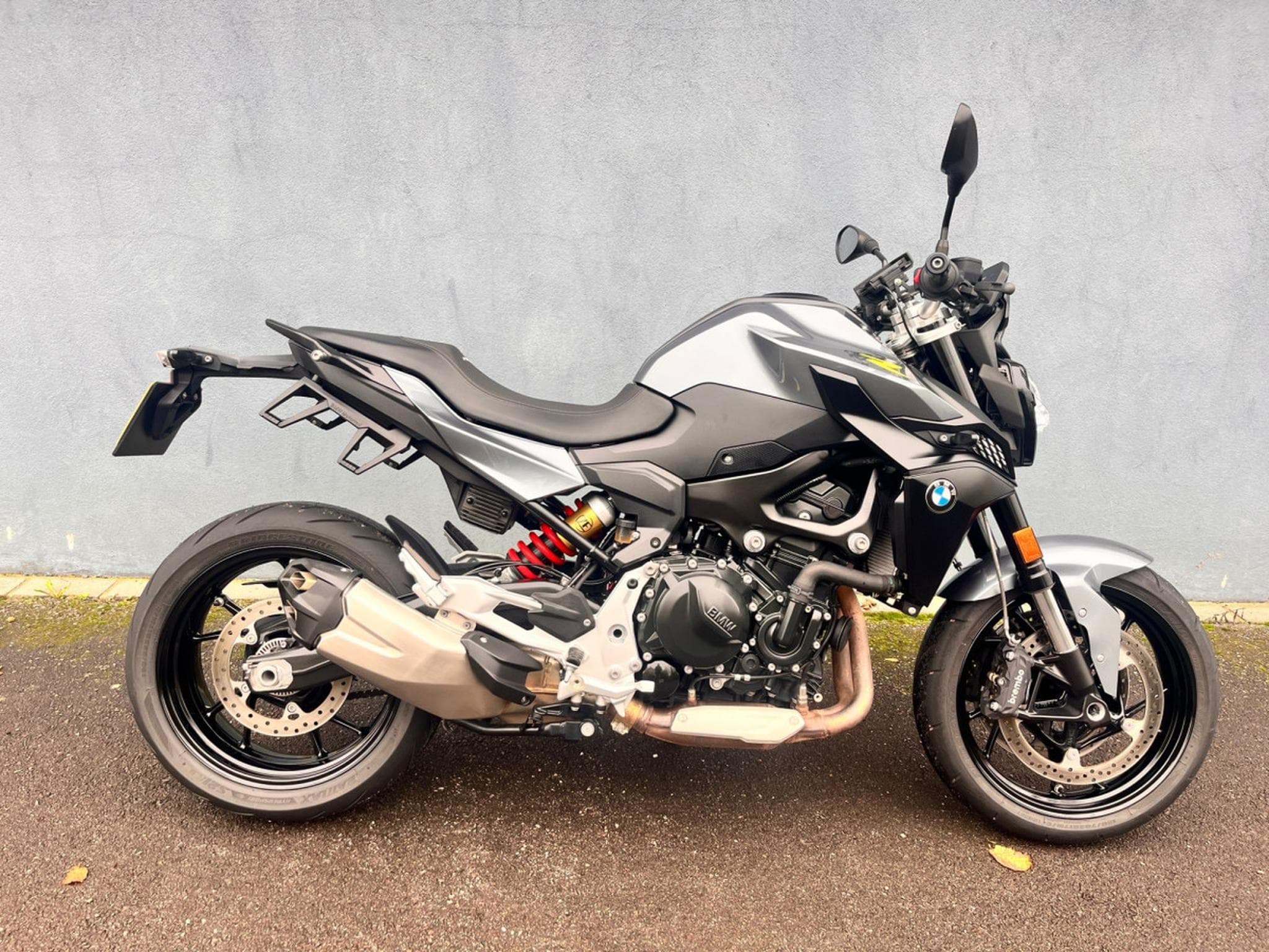 BMW F 900 R (2024) - Foto 1