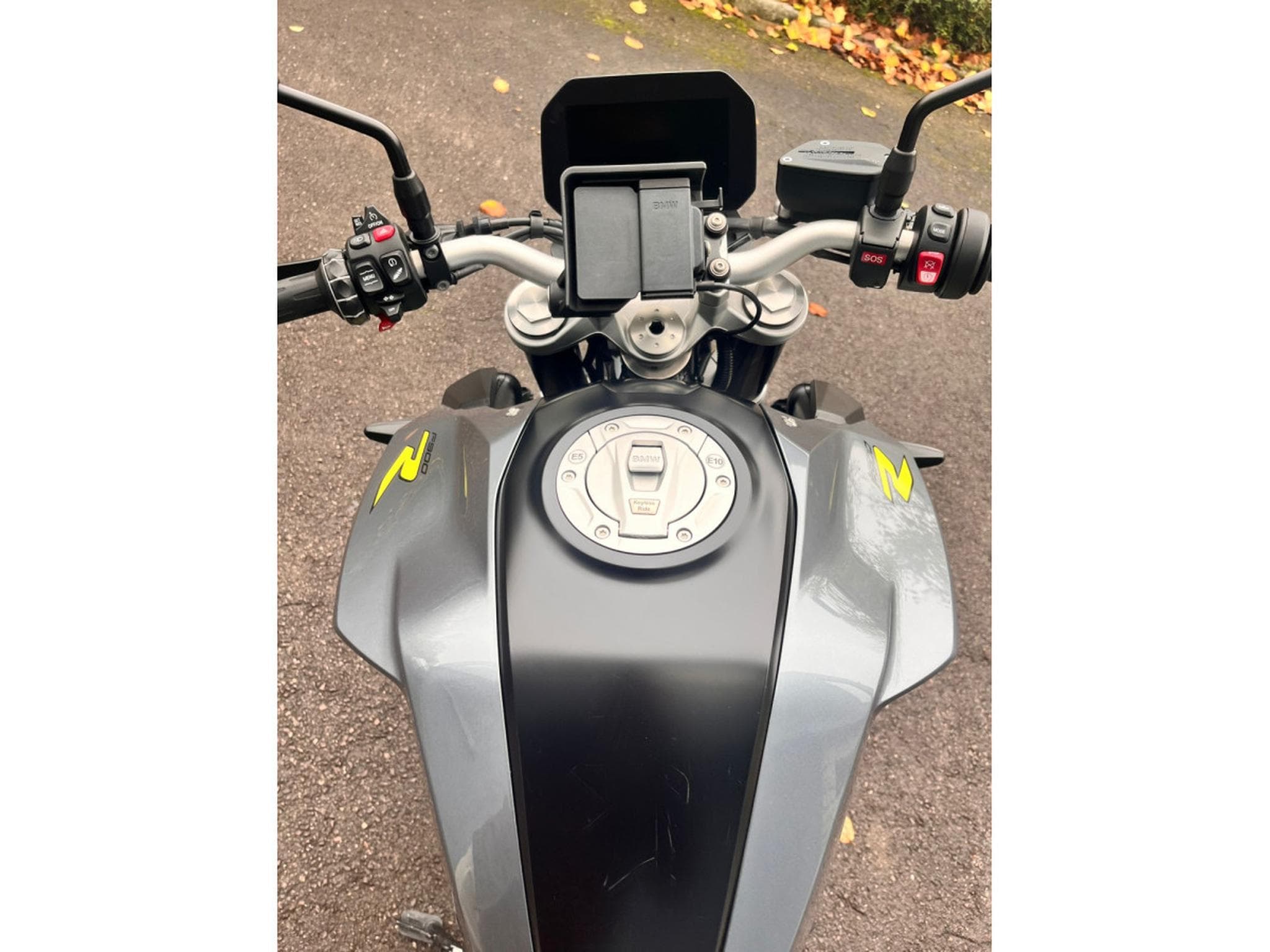 BMW F 900 R (2024) - Foto 7