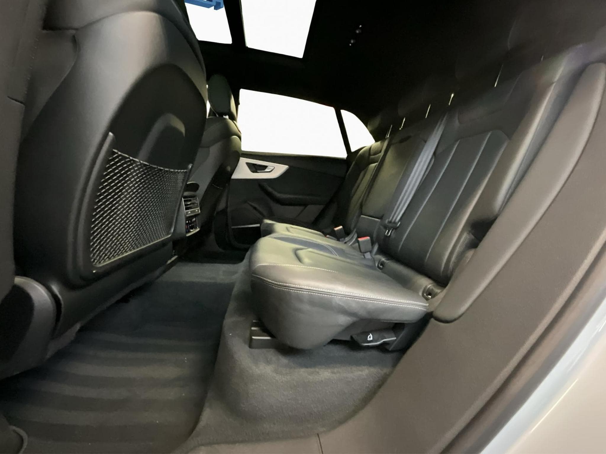 Audi Q8 50TDI+Quattro+Tiptronic+S-Line (2023) - Foto 16