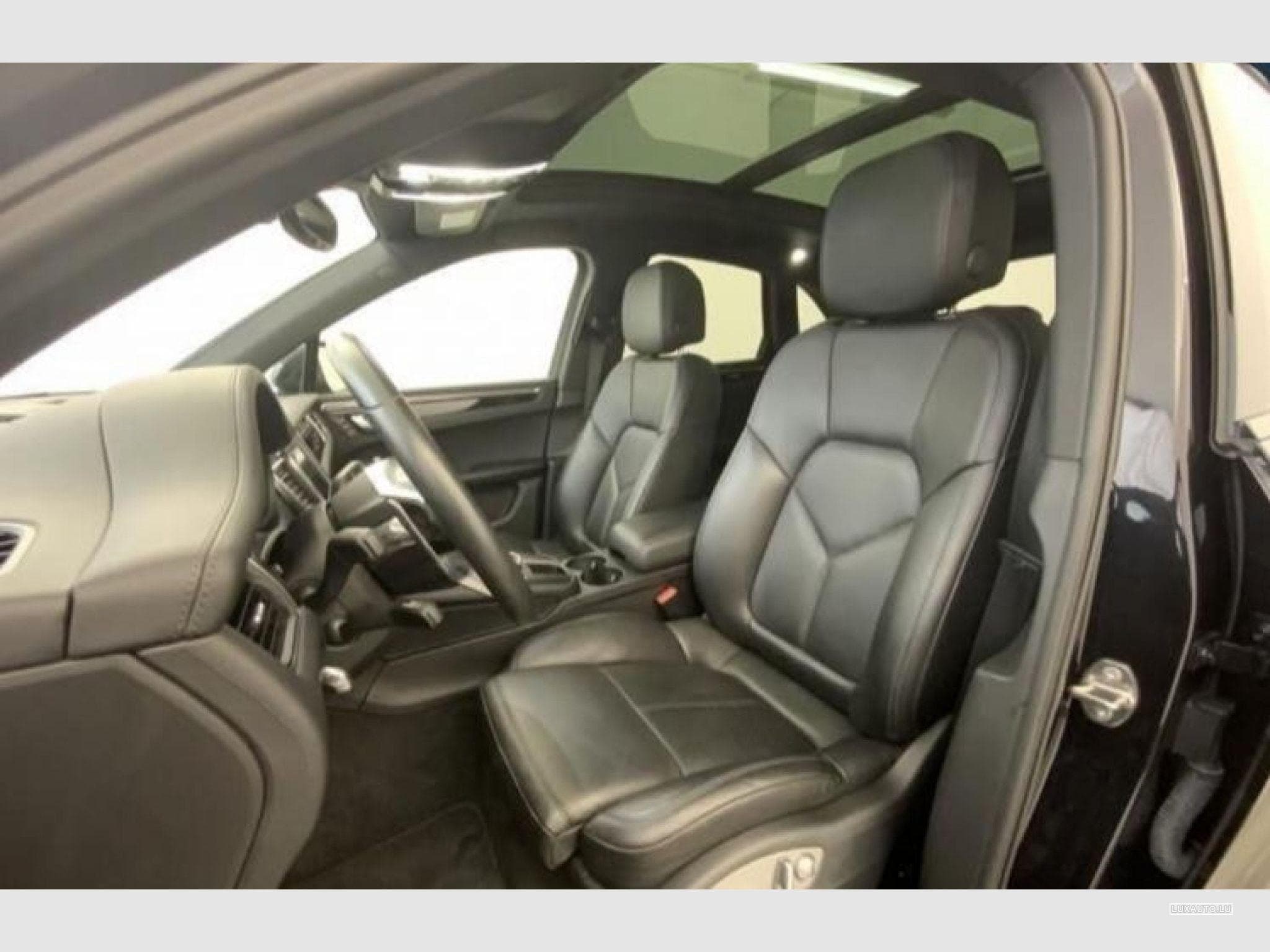 Porsche Macan Macan S Diesel (2016) - Photo 3