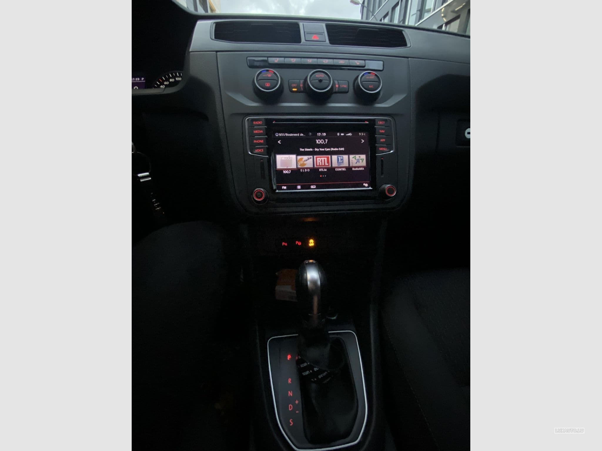 VW Caddy TDI DSG Trendline, Navi Europe (2019) - Foto 3