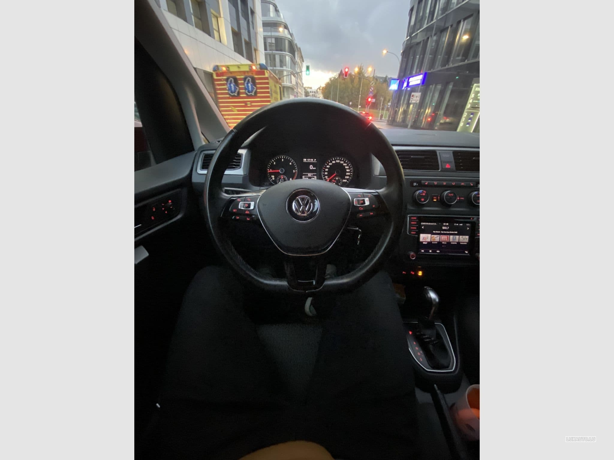 VW Caddy TDI DSG Trendline, Navi Europe (2019) - Foto 4