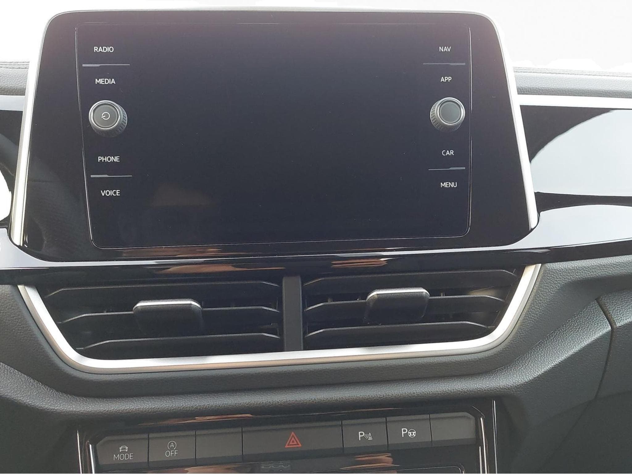 VW T-Roc R-LINE (2025) - Photo 12