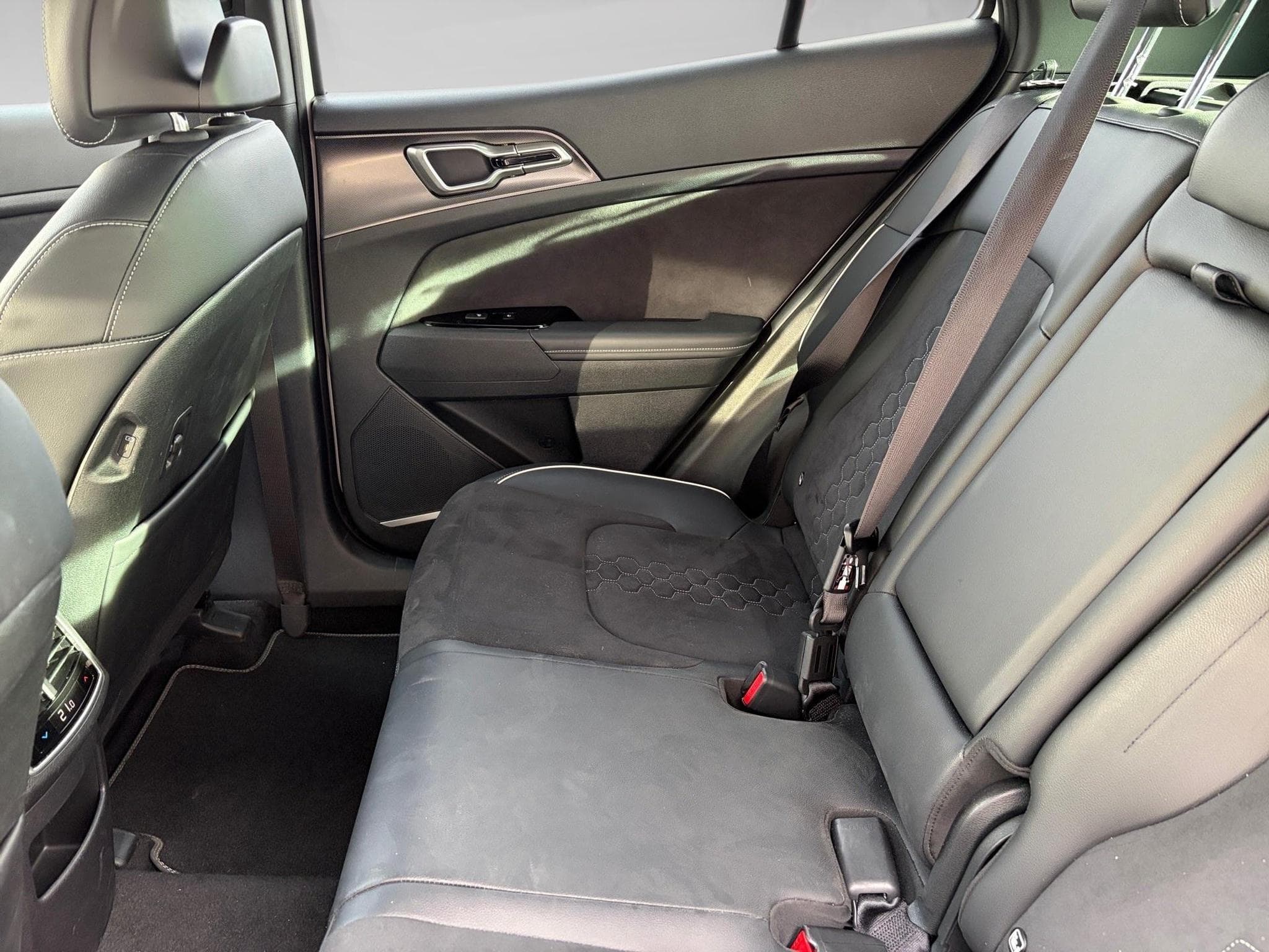 Kia Sportage GT LINE 1.6L (2024) - Photo 11