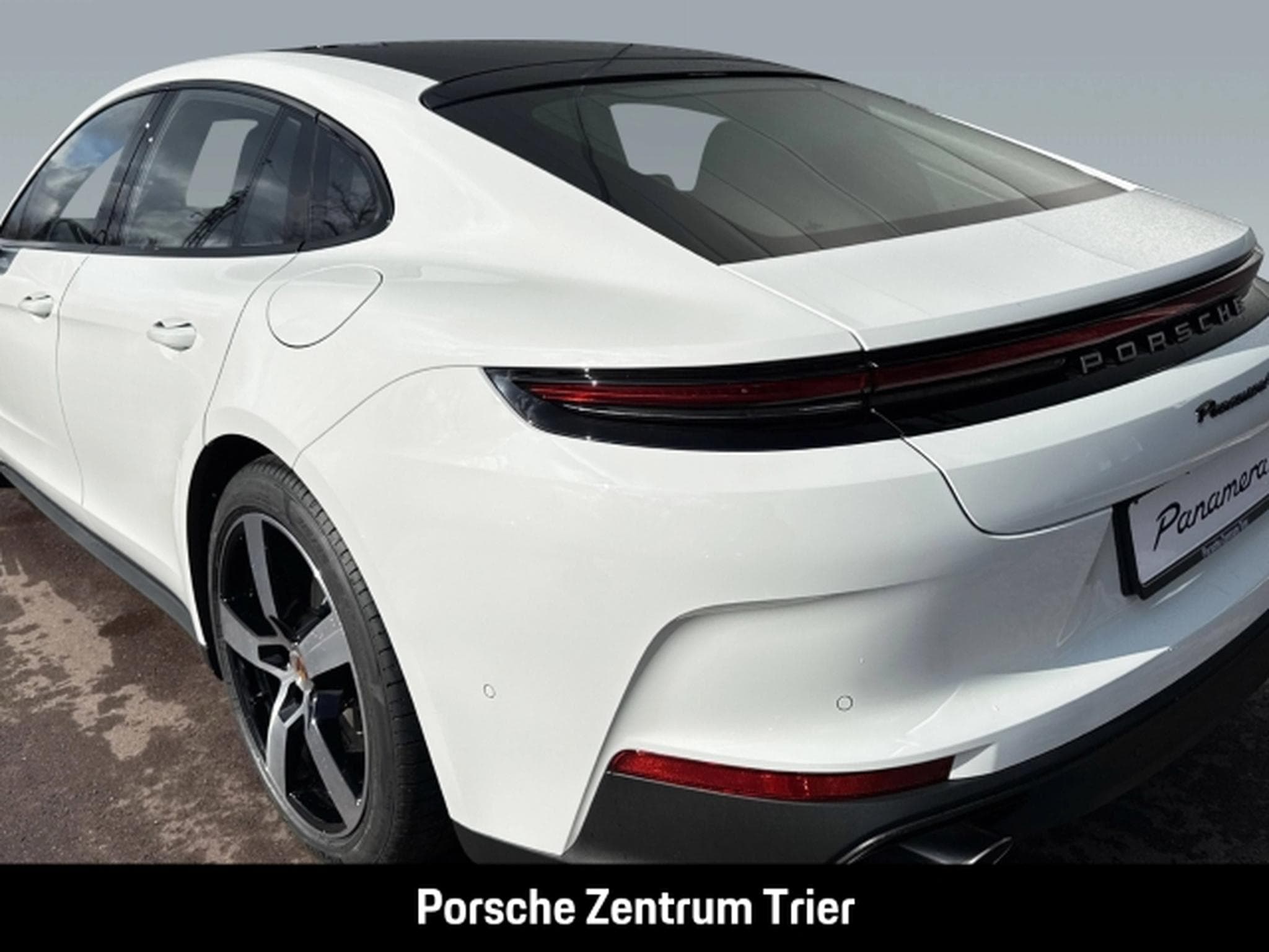 Porsche Panamera E-Hybrid HA-Lenkung InnoDrive Head-Up (2025) - Foto 10