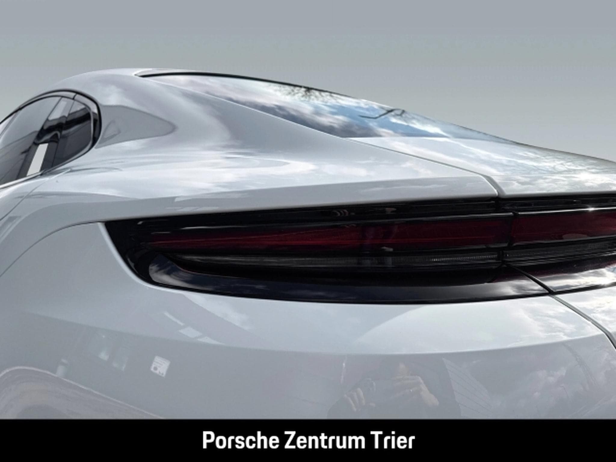 Porsche Panamera E-Hybrid HA-Lenkung InnoDrive Head-Up (2025) - Foto 12