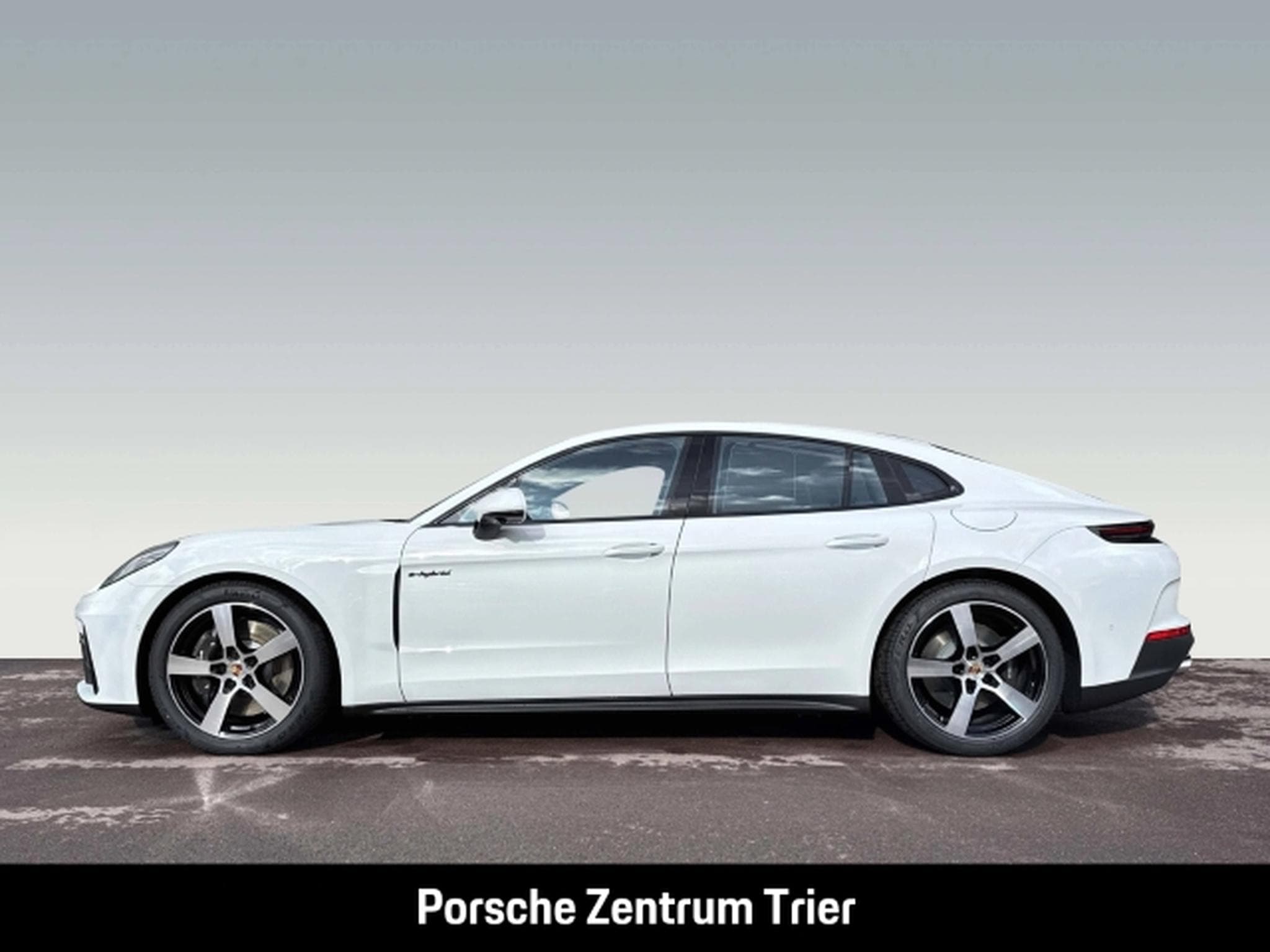 Porsche Panamera E-Hybrid HA-Lenkung InnoDrive Head-Up (2025) - Foto 2