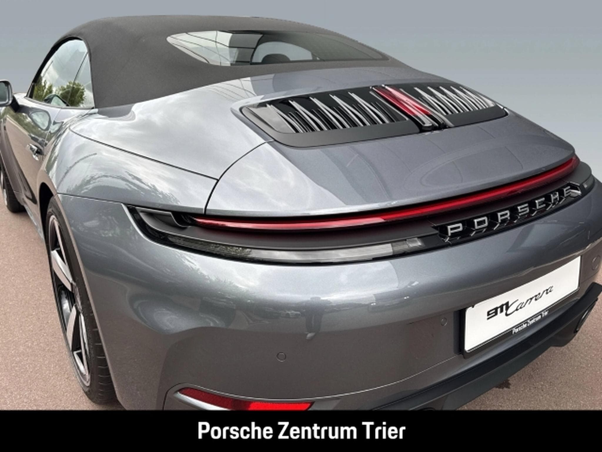 Porsche 911 Carrera Cabrio Sportabgas LED-Matrix (2025) - Photo 10