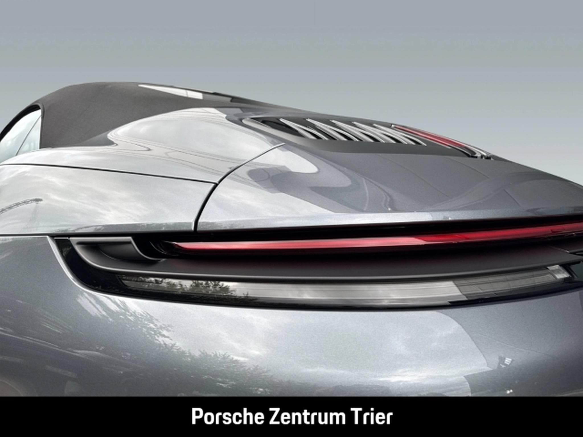 Porsche 911 Carrera Cabrio Sportabgas LED-Matrix (2025) - Photo 12