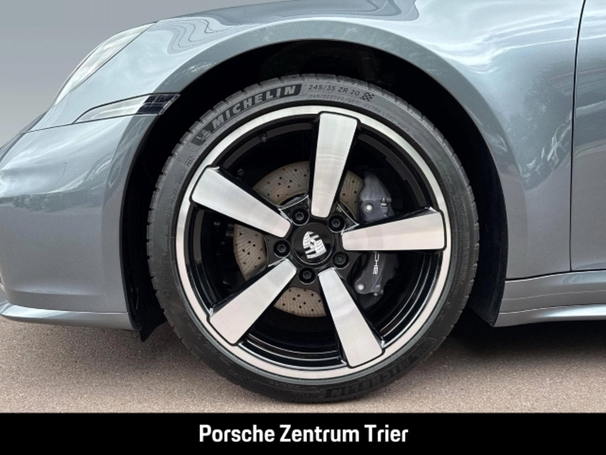 Porsche 911 Carrera Cabrio Sportabgas LED-Matrix (2025) - Photo 8