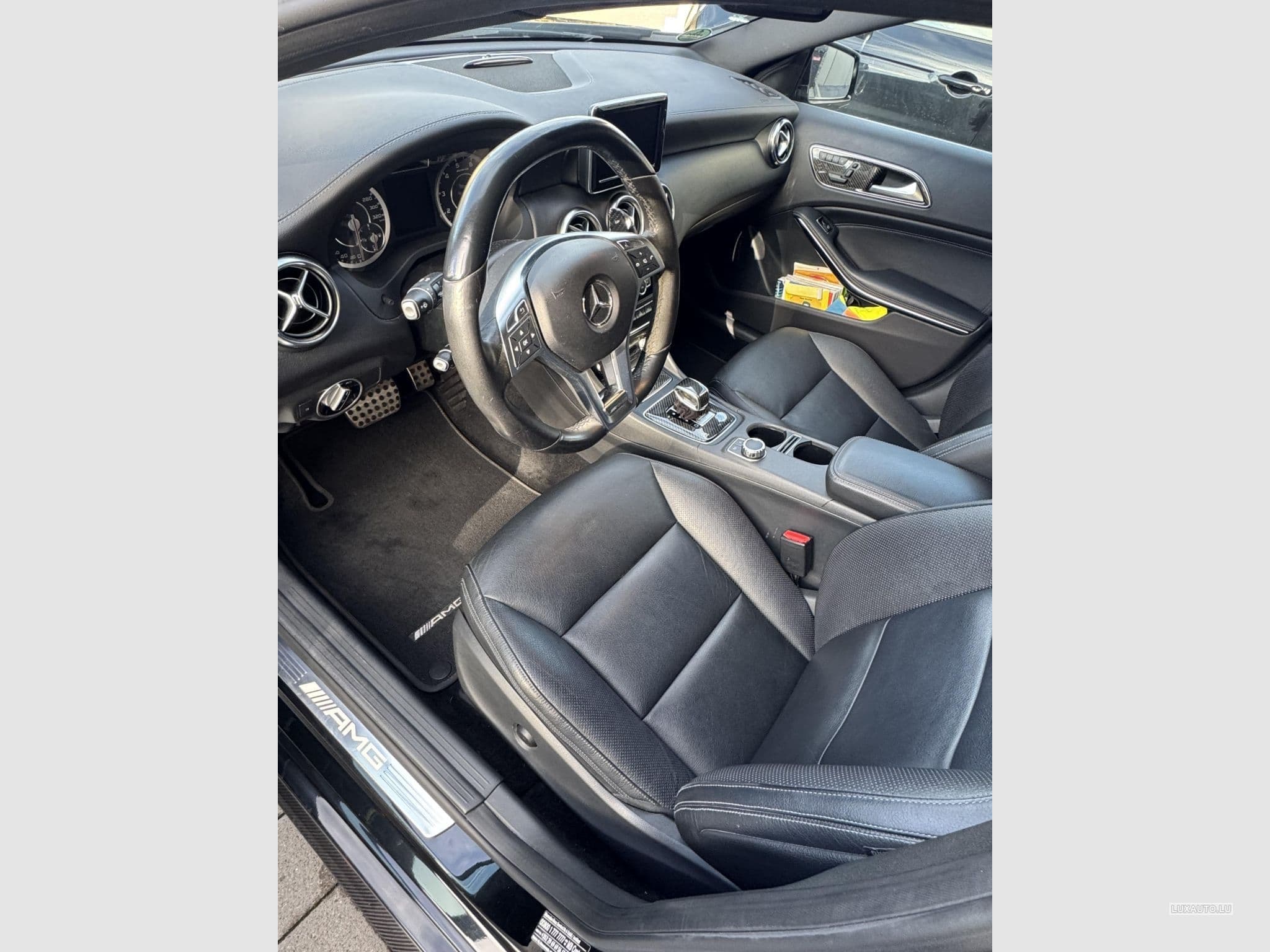 Mercedes A 45 AMG (2014) - Foto 9