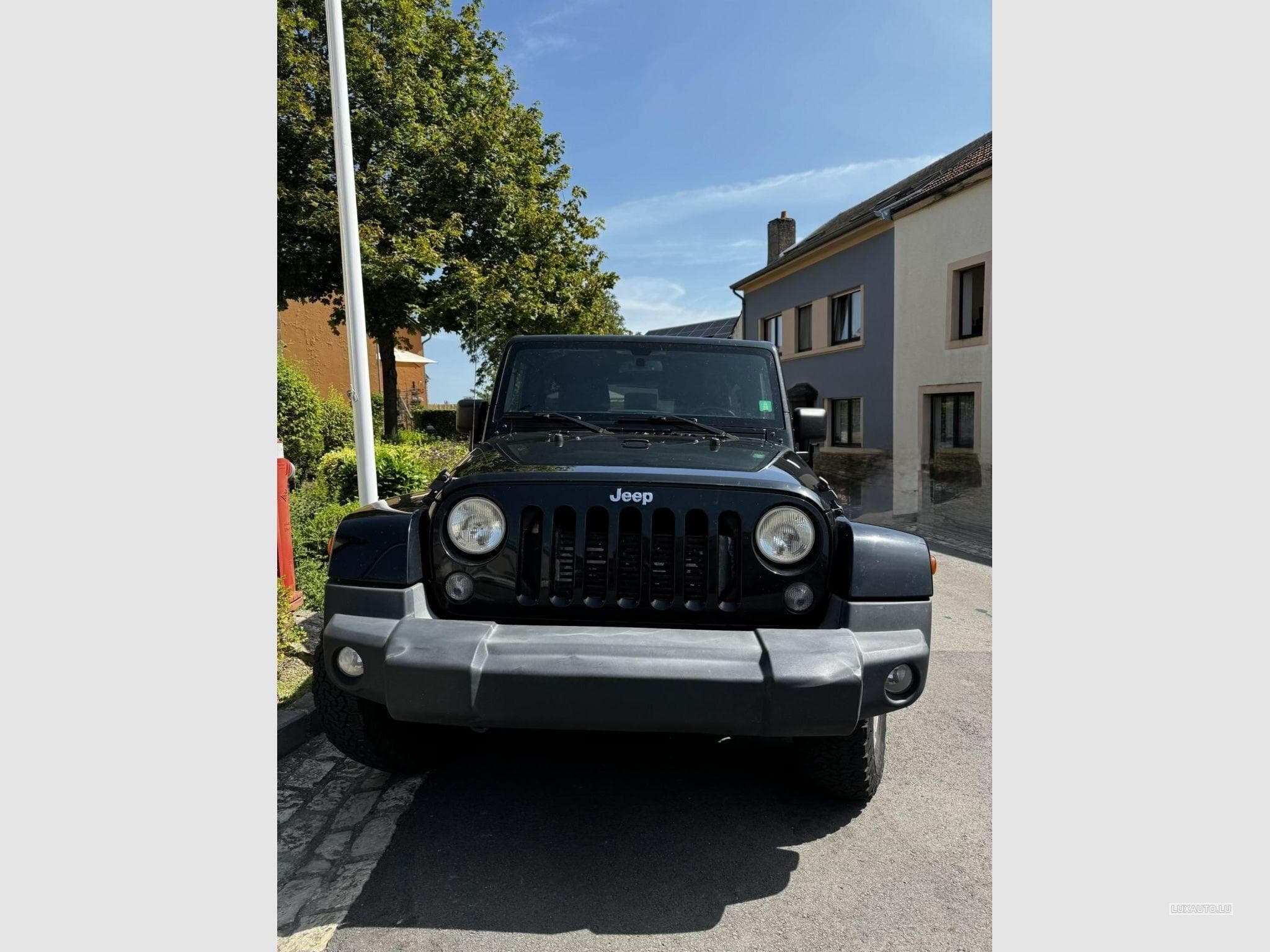 Jeep Wrangler Unlimited Sahara (2015) - Photo 2