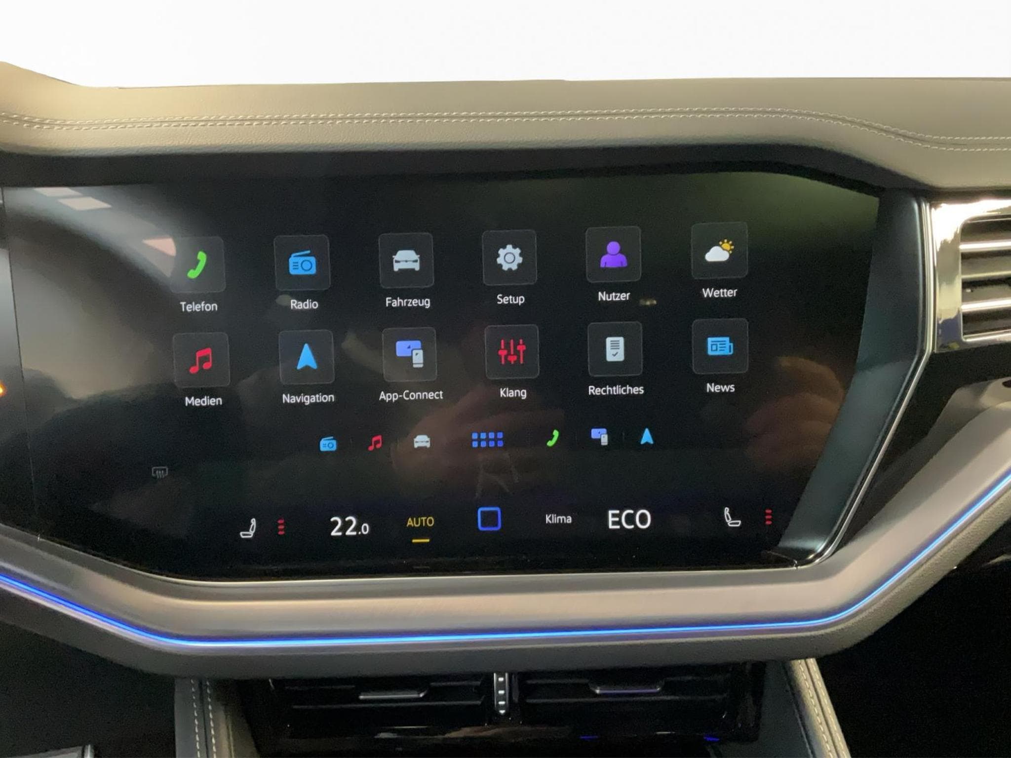 VW Touareg R-Line+V6+DSG+4M+Pano+ (2024) - Photo 13