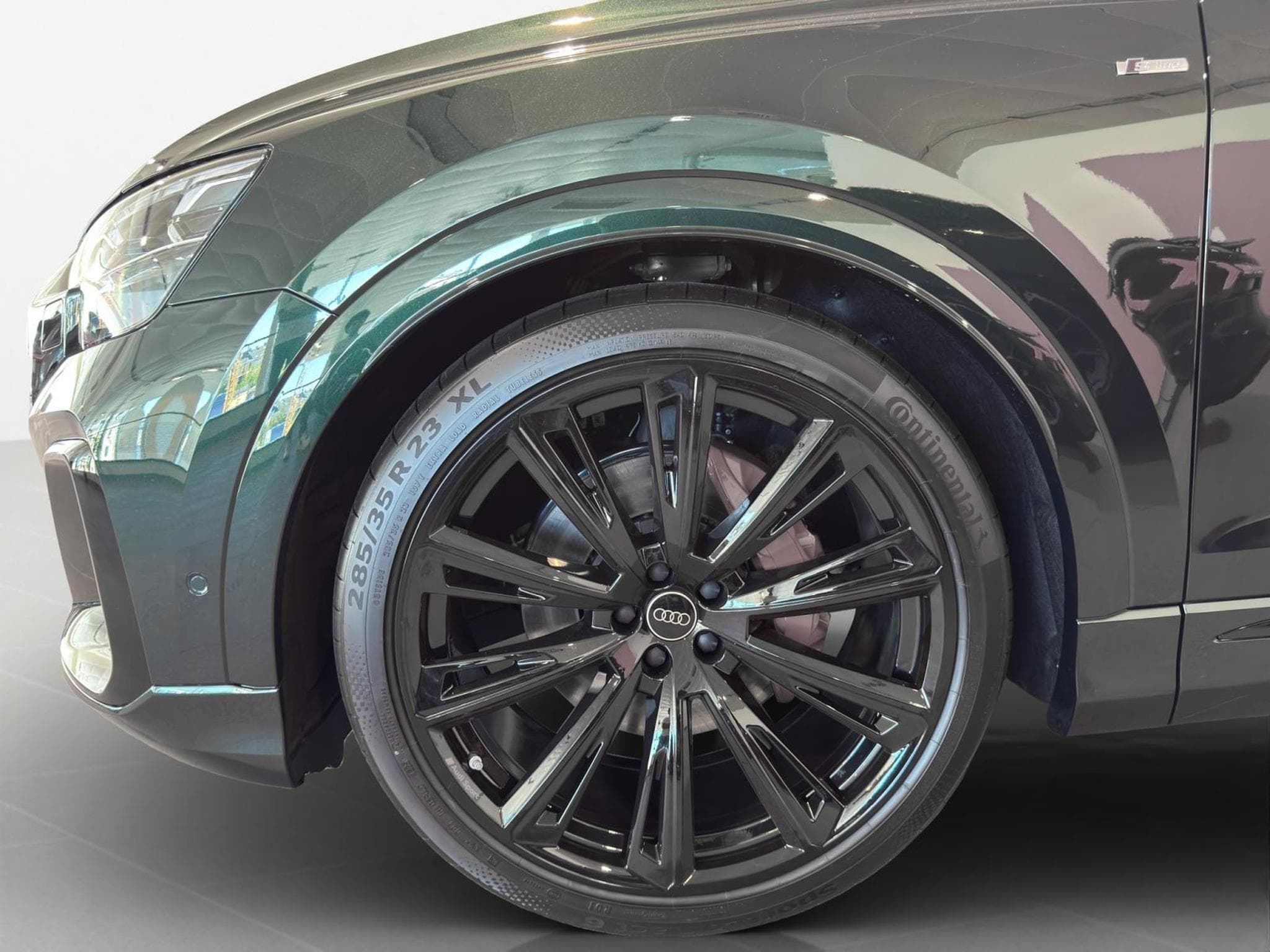 Audi Q8 SUV quattro Exclusive color (2025) - Foto 7