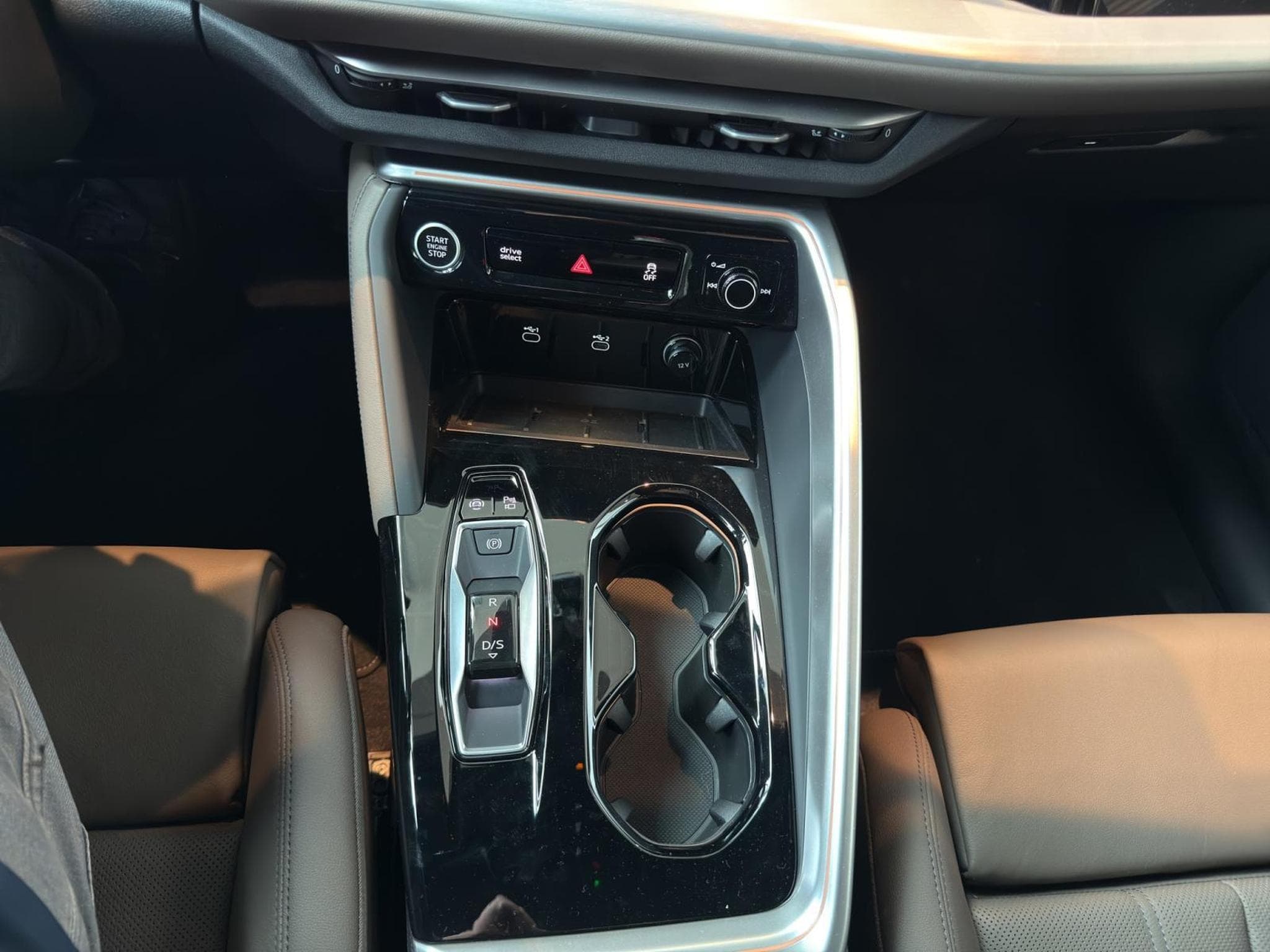 Audi Q5 SUV quattro (2025) - Foto 10