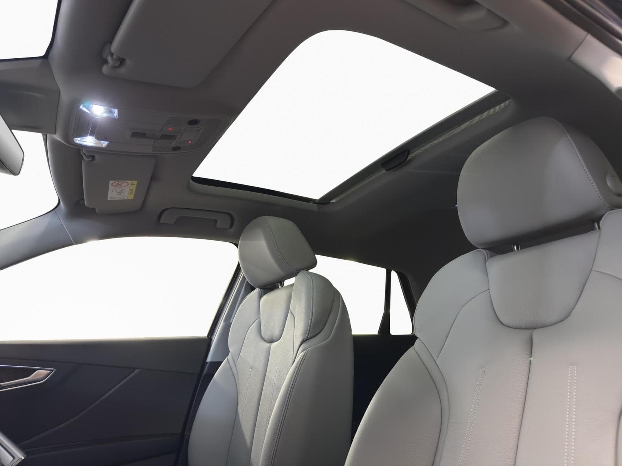 Audi Q2 S line (2025) - Photo 15