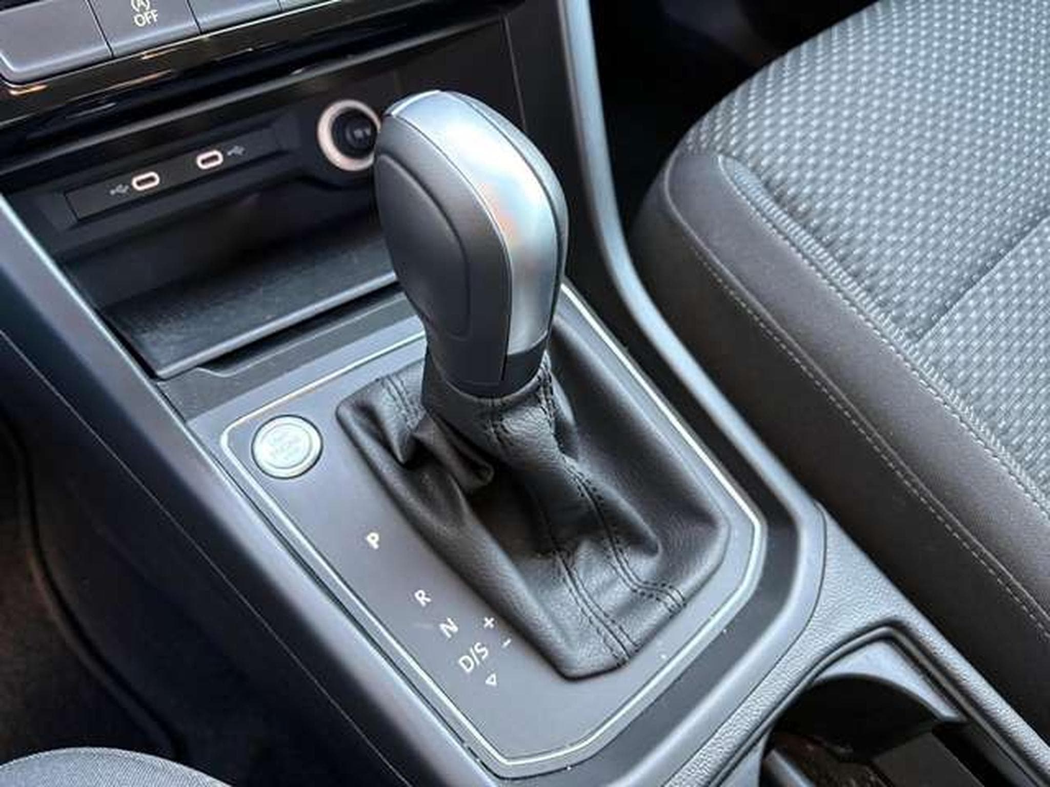 VW Touran Touran 1.5 TSI ACT OPF DSG Comfortline (2025) - Photo 5