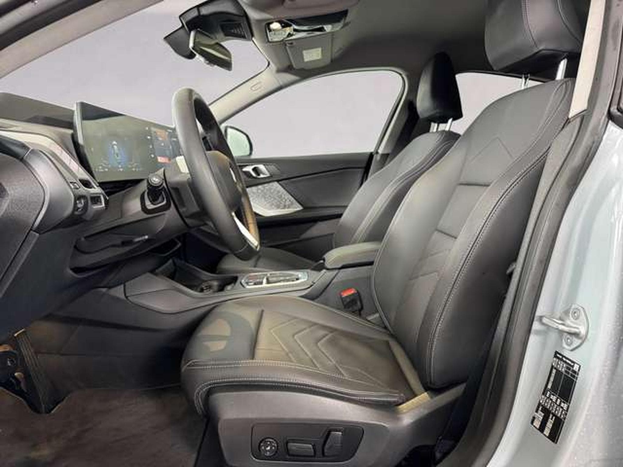 BMW 220 i Head-Up DAB LED RFK Komfortzg. Shz (2025) - Photo 5