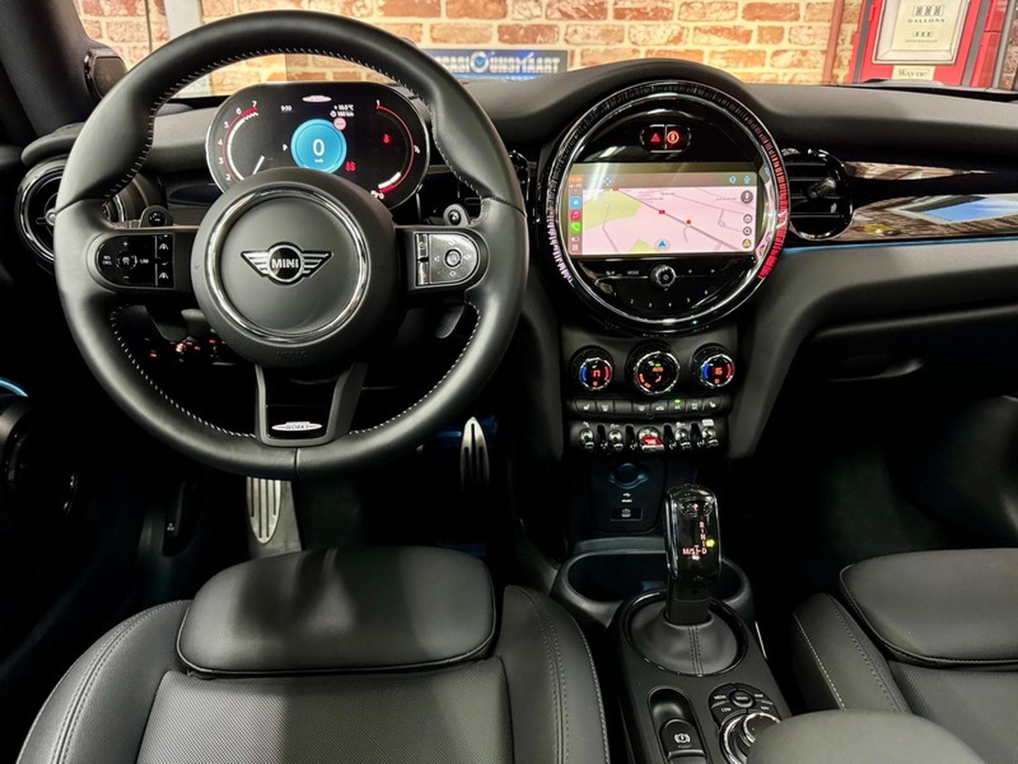 Mini Cooper Cooper 2.0 231cv Auto JCW-TRIM CUIR (2024) - Photo 4