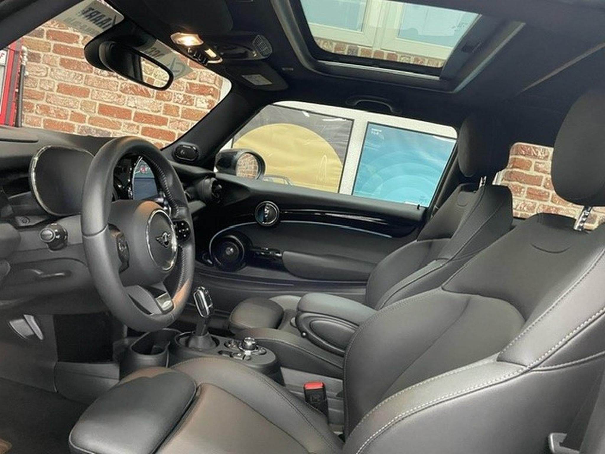 Mini Cooper Cooper 2.0 231cv John Cooper Works (2023) - Photo 5