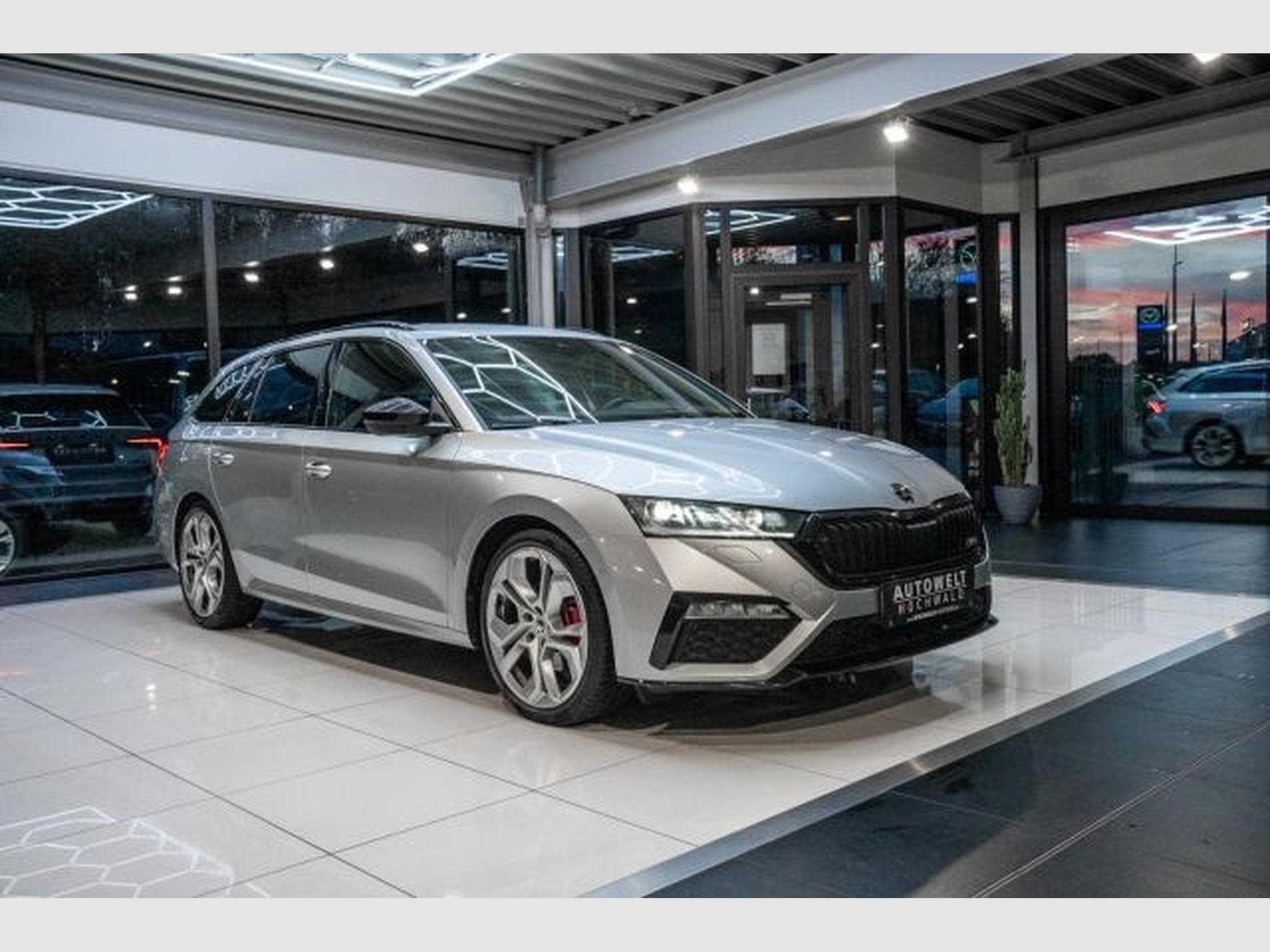 Skoda Octavia Octavia RS 2.0 TDI DSG NAVI LED Head-Up Canton (2022) - Photo 4