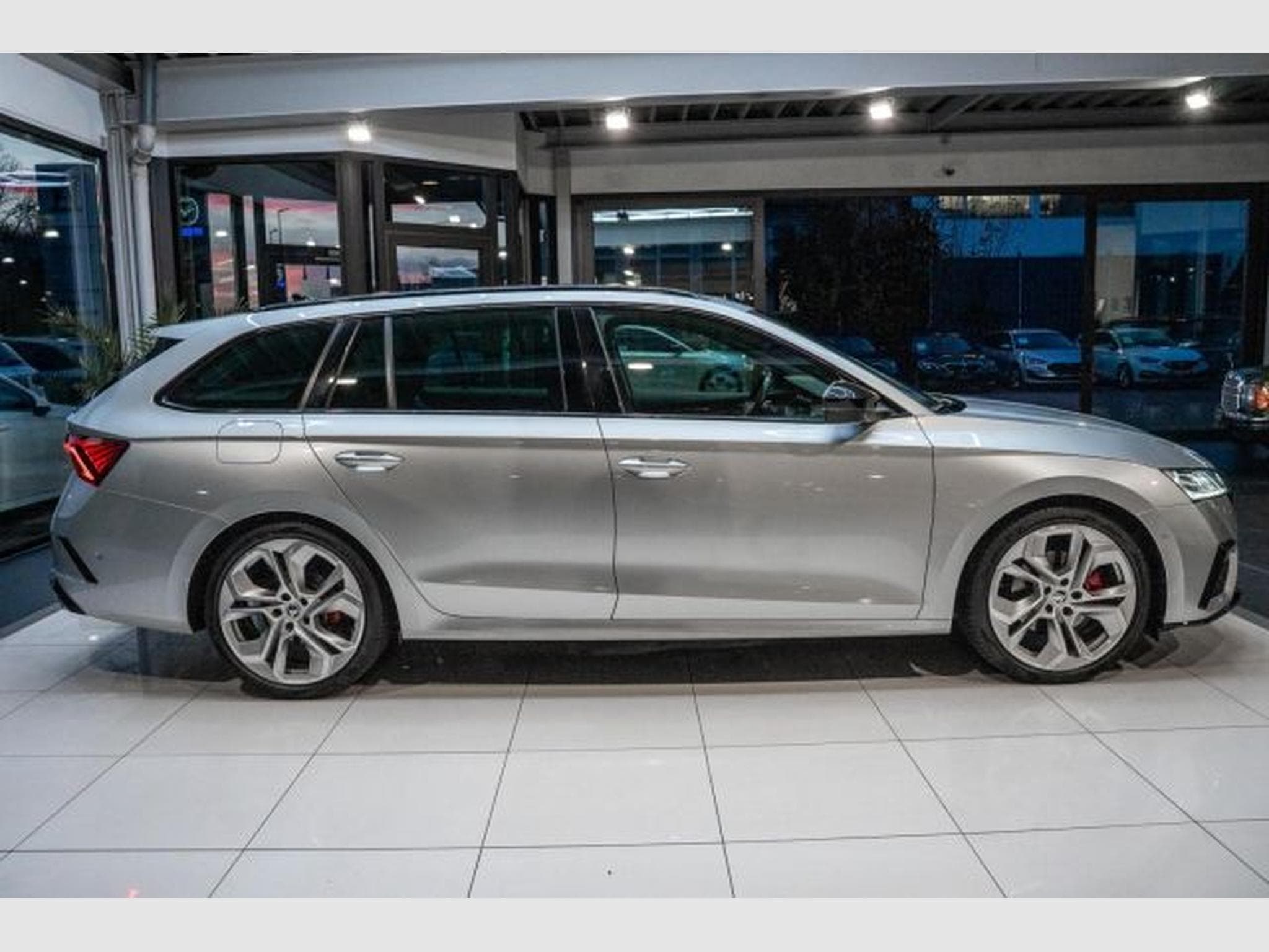 Skoda Octavia Octavia RS 2.0 TDI DSG NAVI LED Head-Up Canton (2022) - Photo 5